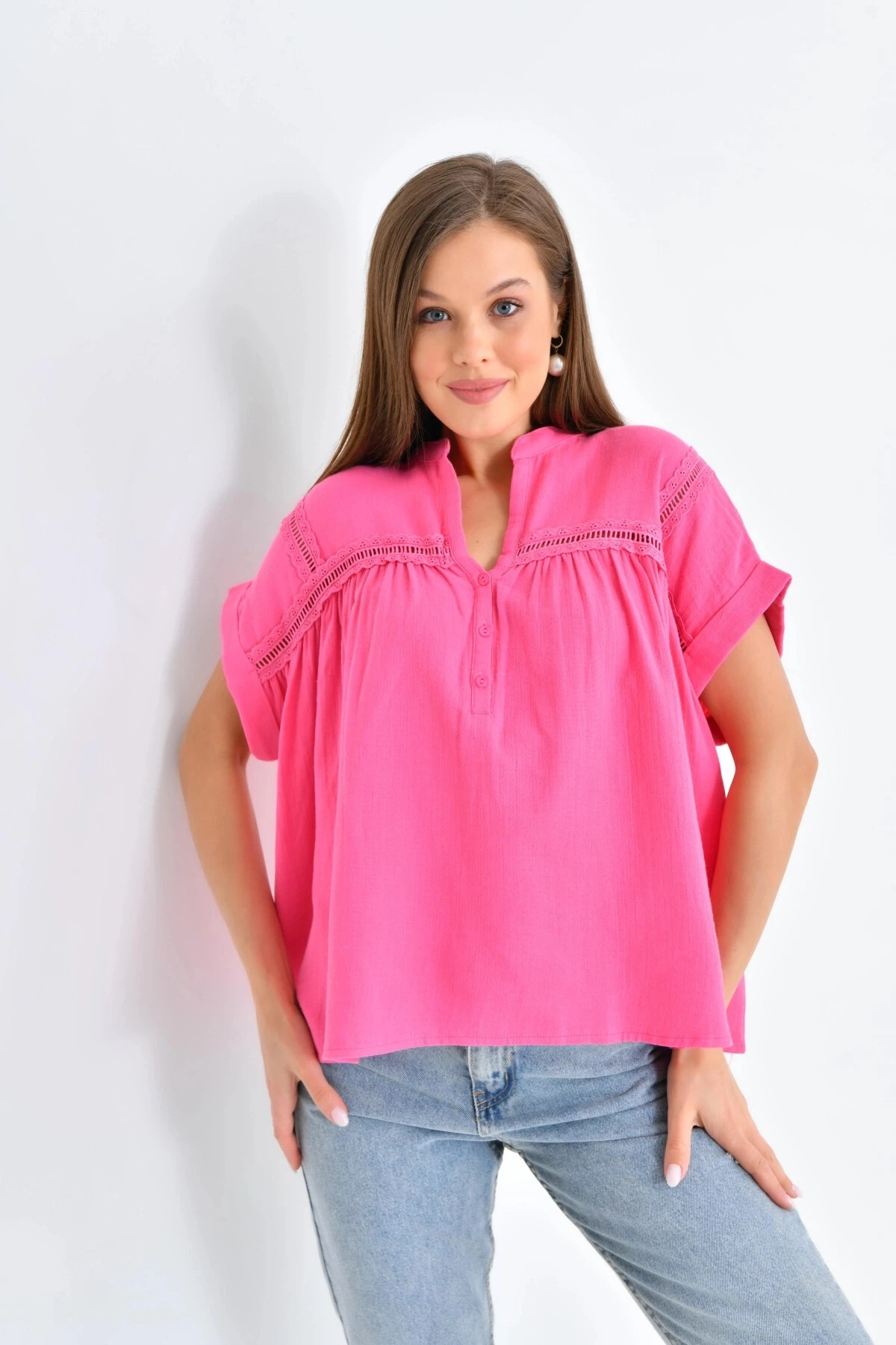 Dantel Detay Kısa Dokuma Bluz