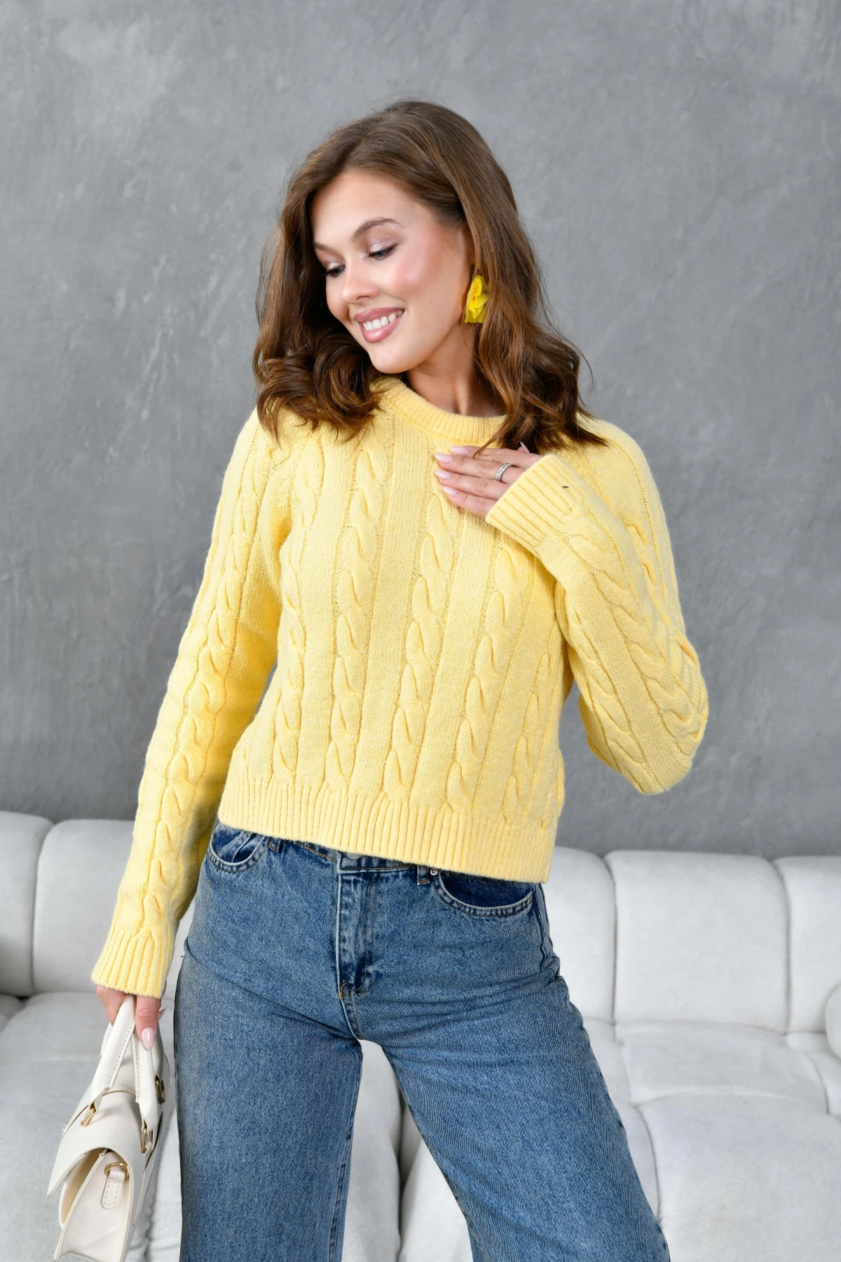 Kadın Biisiklet Yaka Saç Örgü Kısa Triko Kazak 8439Sw