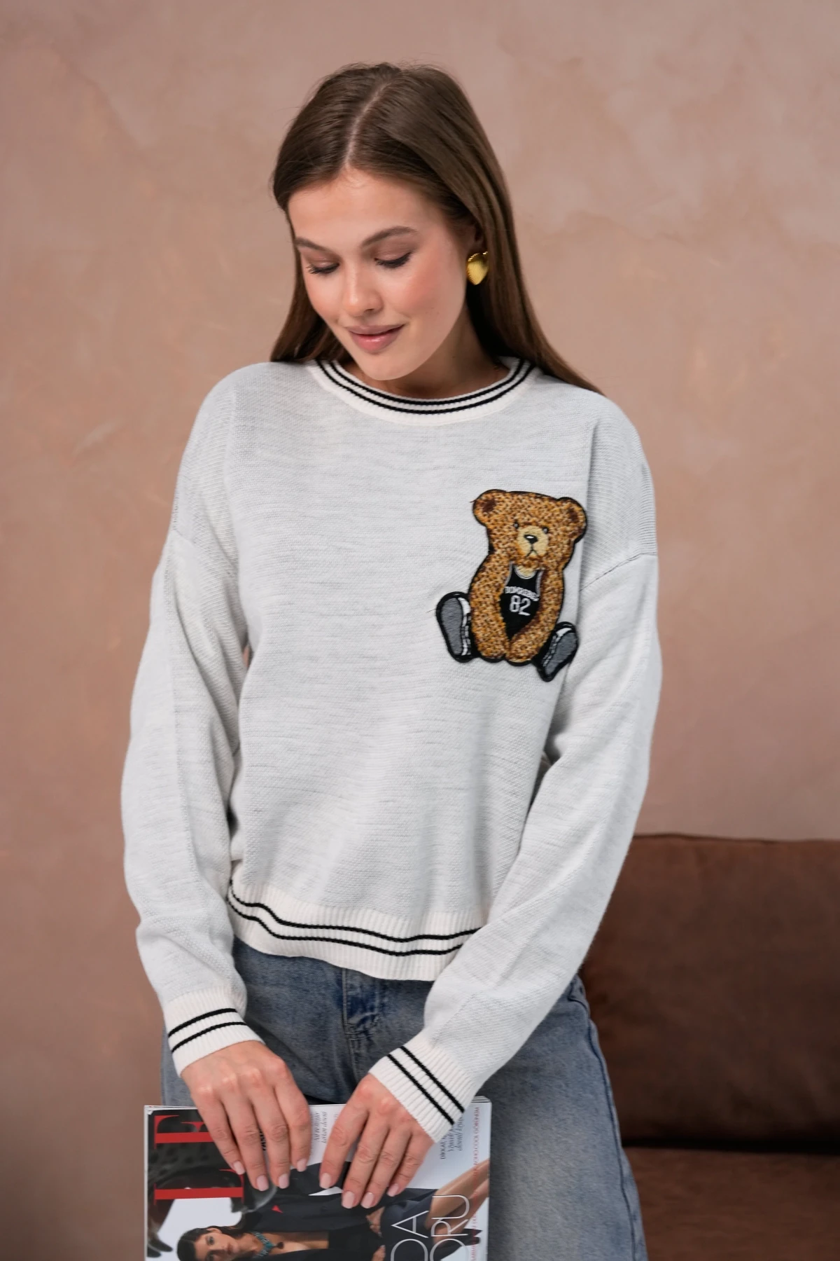 Kadın Bisiklet Yaka Çizgi Detay Nakışlı Triko Kazak 10519