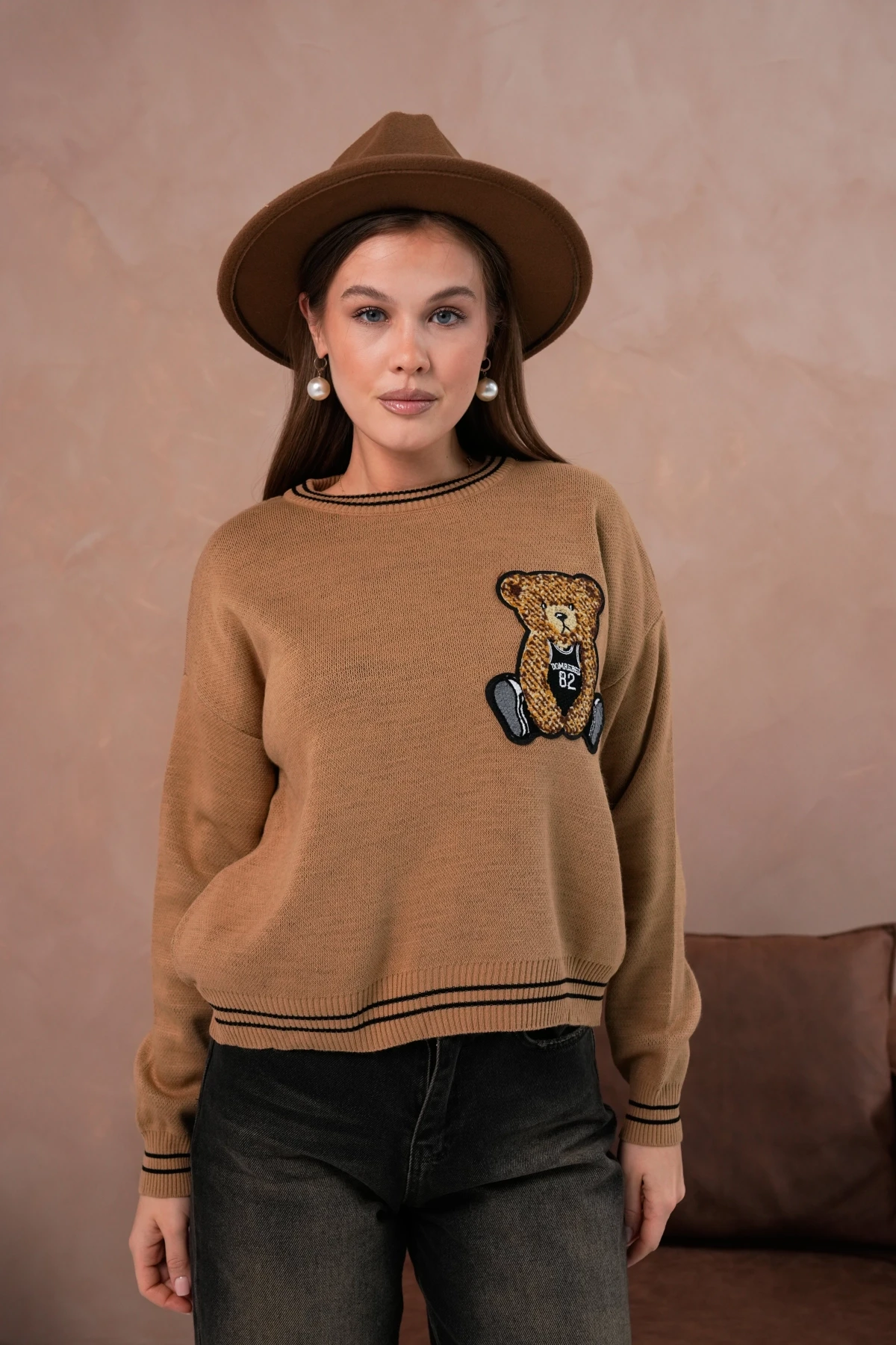 Kadın Bisiklet Yaka Çizgi Detay Nakışlı Triko Kazak 10519