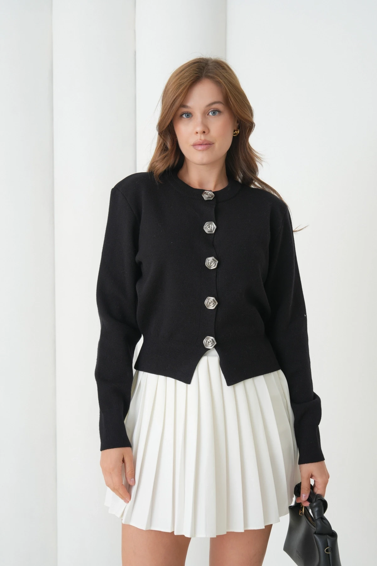 Kadın Bisiklet Yaka Düğme Detylı  Premium İplik Triko Ceket 12319.Crs