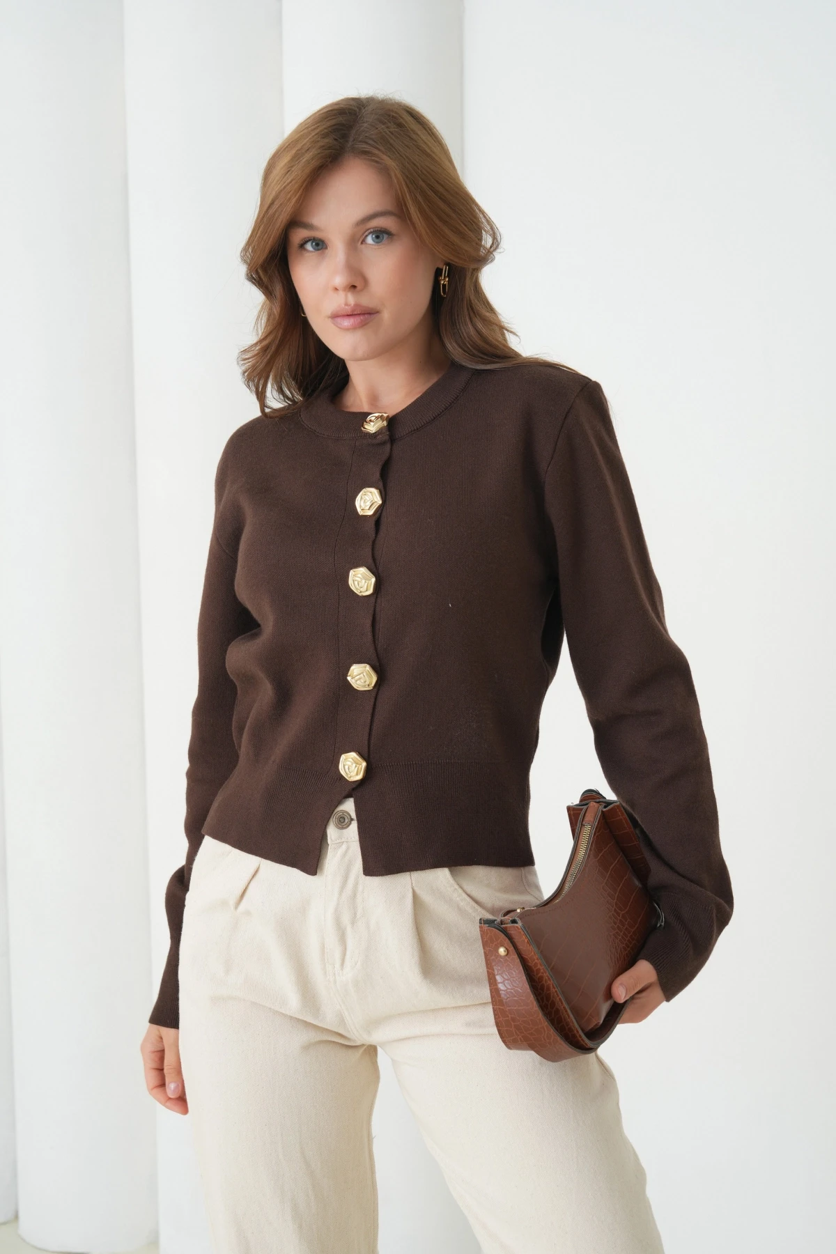 Kadın Bisiklet Yaka Düğme Detylı  Premium İplik Triko Ceket 12319.Crs