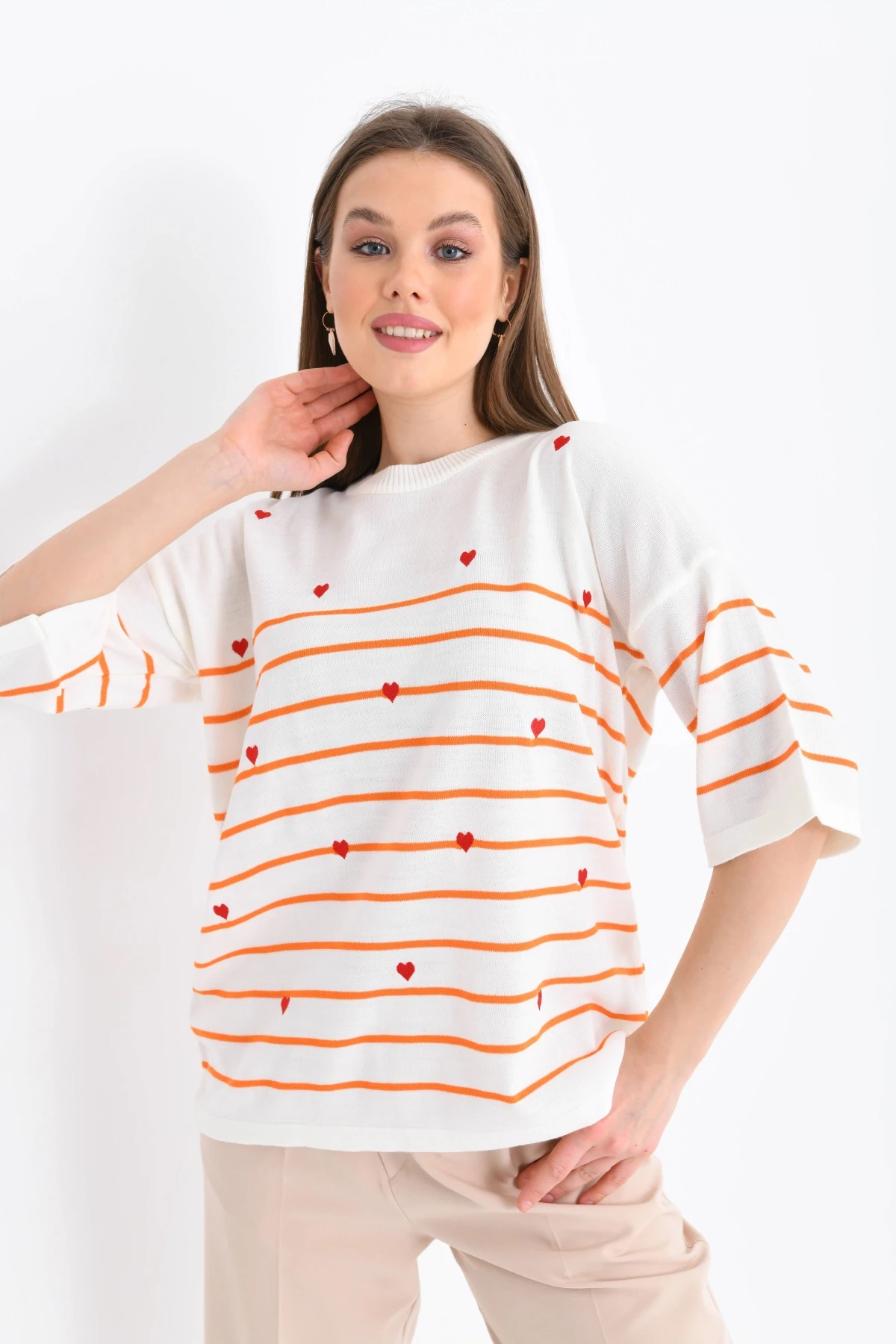 Kadın Bisiklet Yaka Kısa Kol Çizgili Kalp Nakışlı Triko Kazak 10163