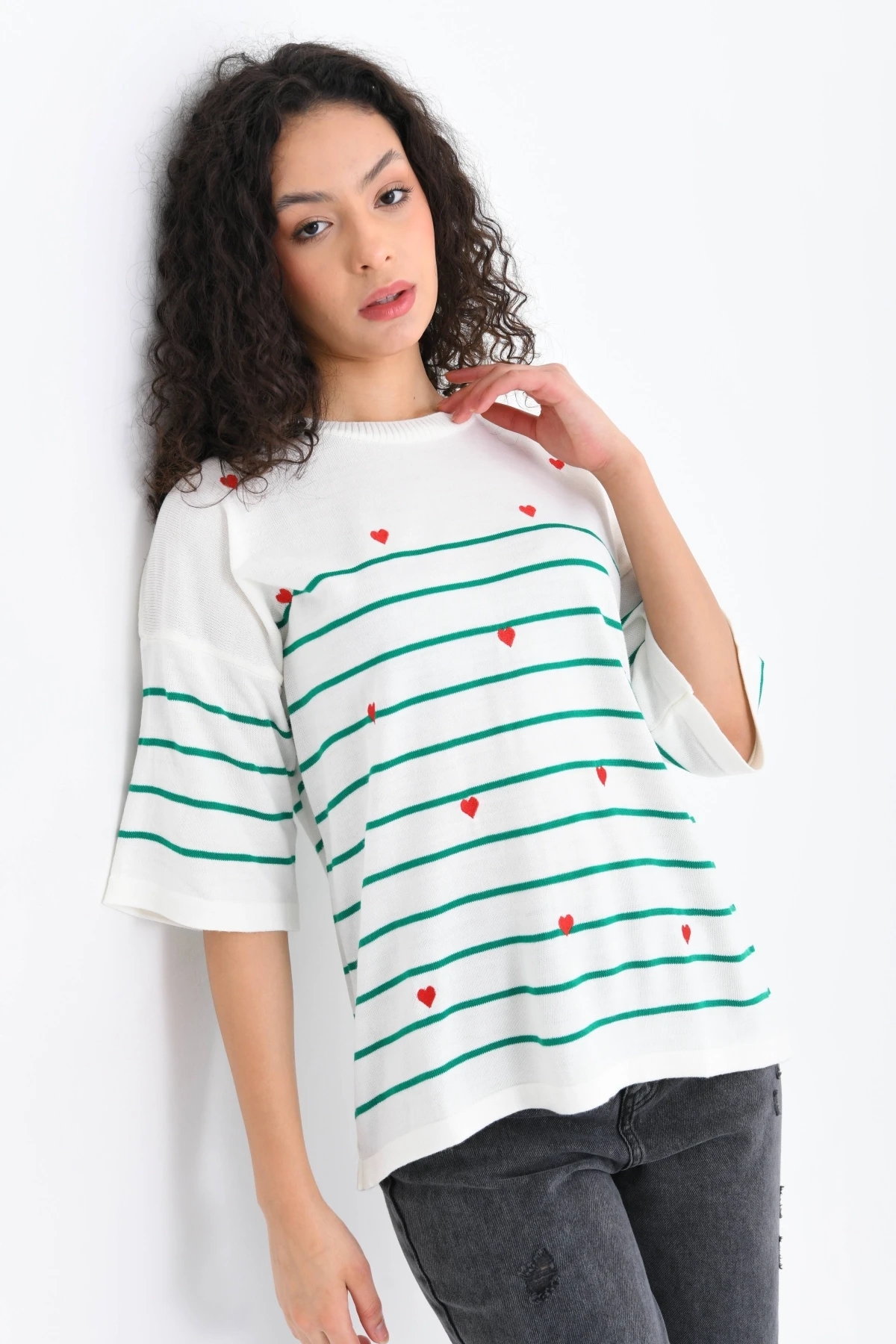 Kadın Bisiklet Yaka Kısa Kol Çizgili Kalp Nakışlı Triko Kazak 10163