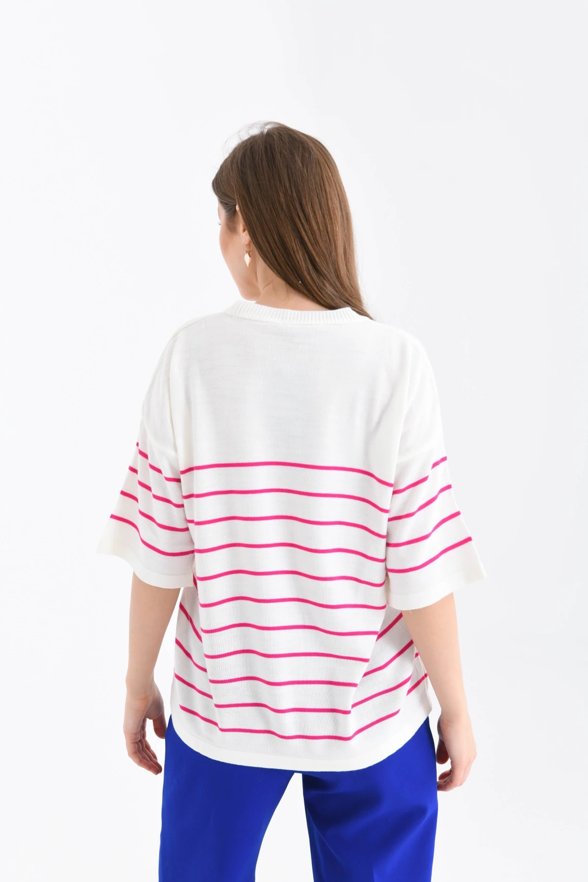 Kadın Bisiklet Yaka Kısa Kol Çizgili Kalp Nakışlı Triko Kazak 10163