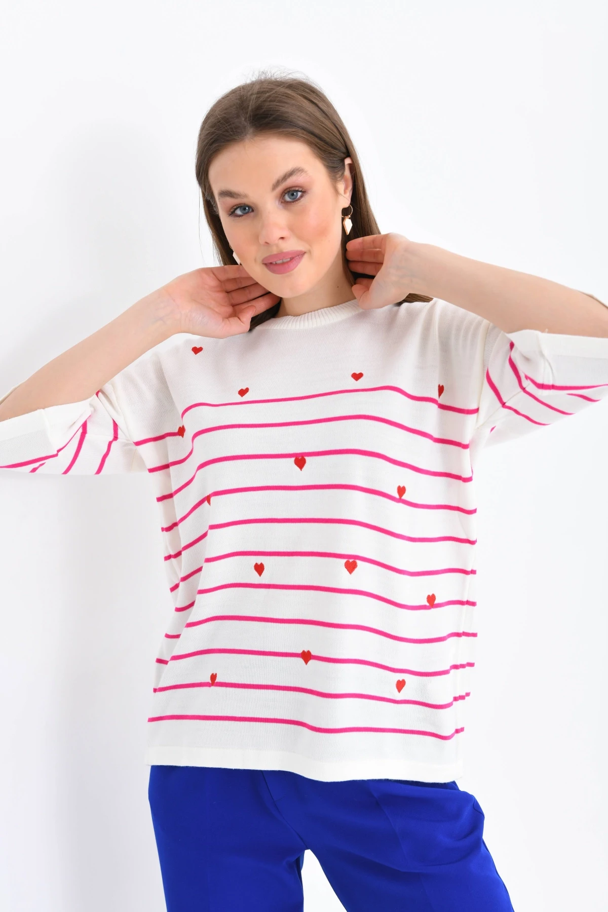 Kadın Bisiklet Yaka Kısa Kol Çizgili Kalp Nakışlı Triko Kazak 10163