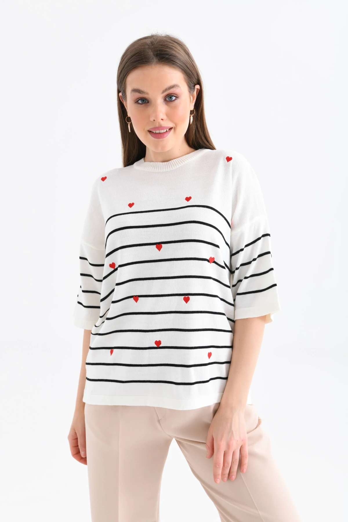 Kadın Bisiklet Yaka Kısa Kol Çizgili Kalp Nakışlı Triko Kazak 10163