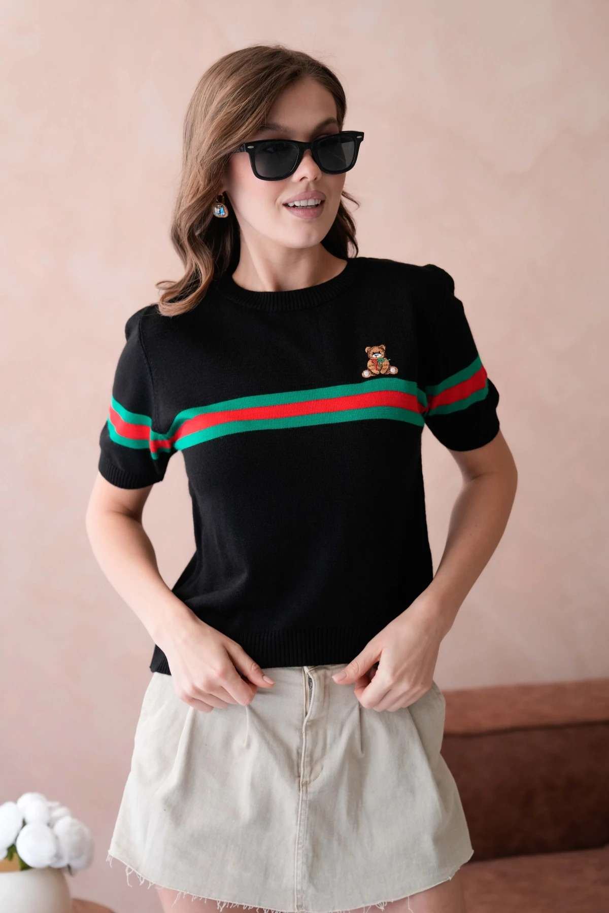 Kadın Bisiklet Yaka Kısa Kol Nakış İşlemeli Triko Kazak 10185