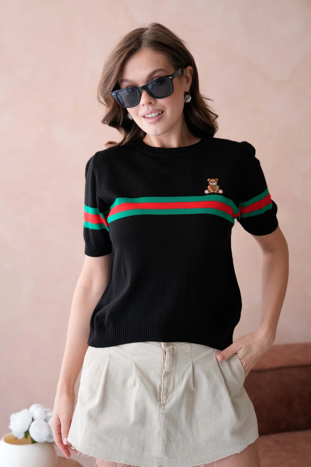 Kadın Bisiklet Yaka Kısa Kol Nakış İşlemeli Triko Kazak 10185