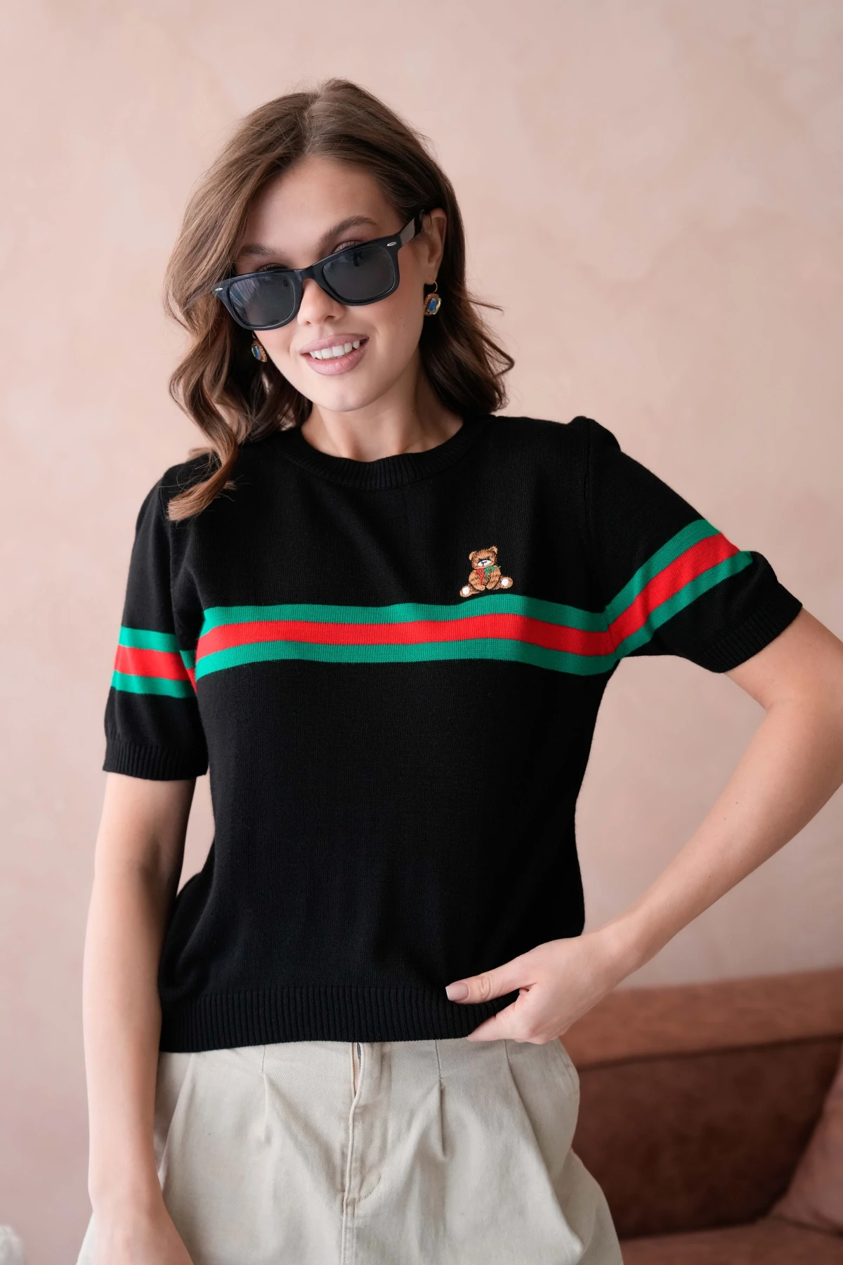 Kadın Bisiklet Yaka Kısa Kol Nakış İşlemeli Triko Kazak 10185