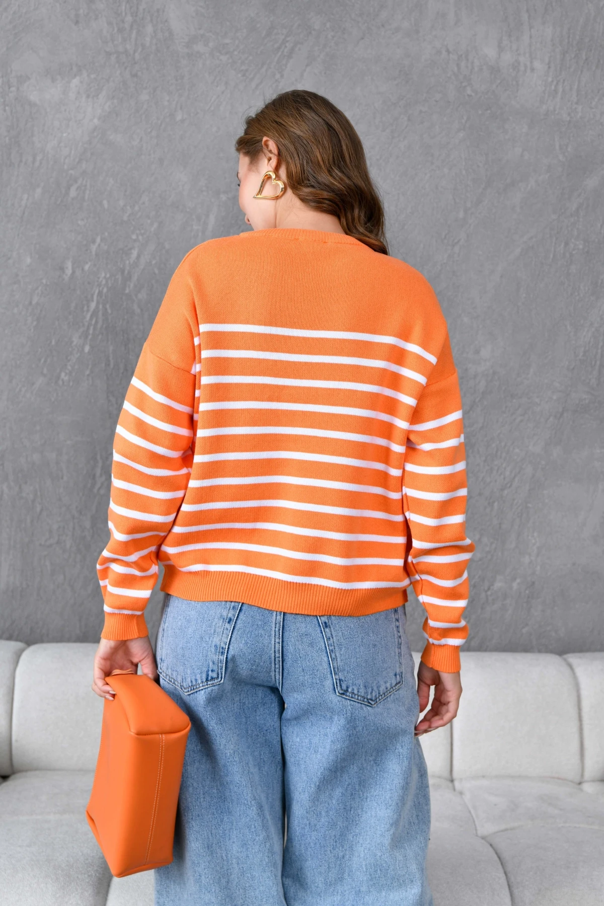 Kadın Bisiklet Yaka Nakış Detaylı Çizgili Triko Kazak 10272.Ctn