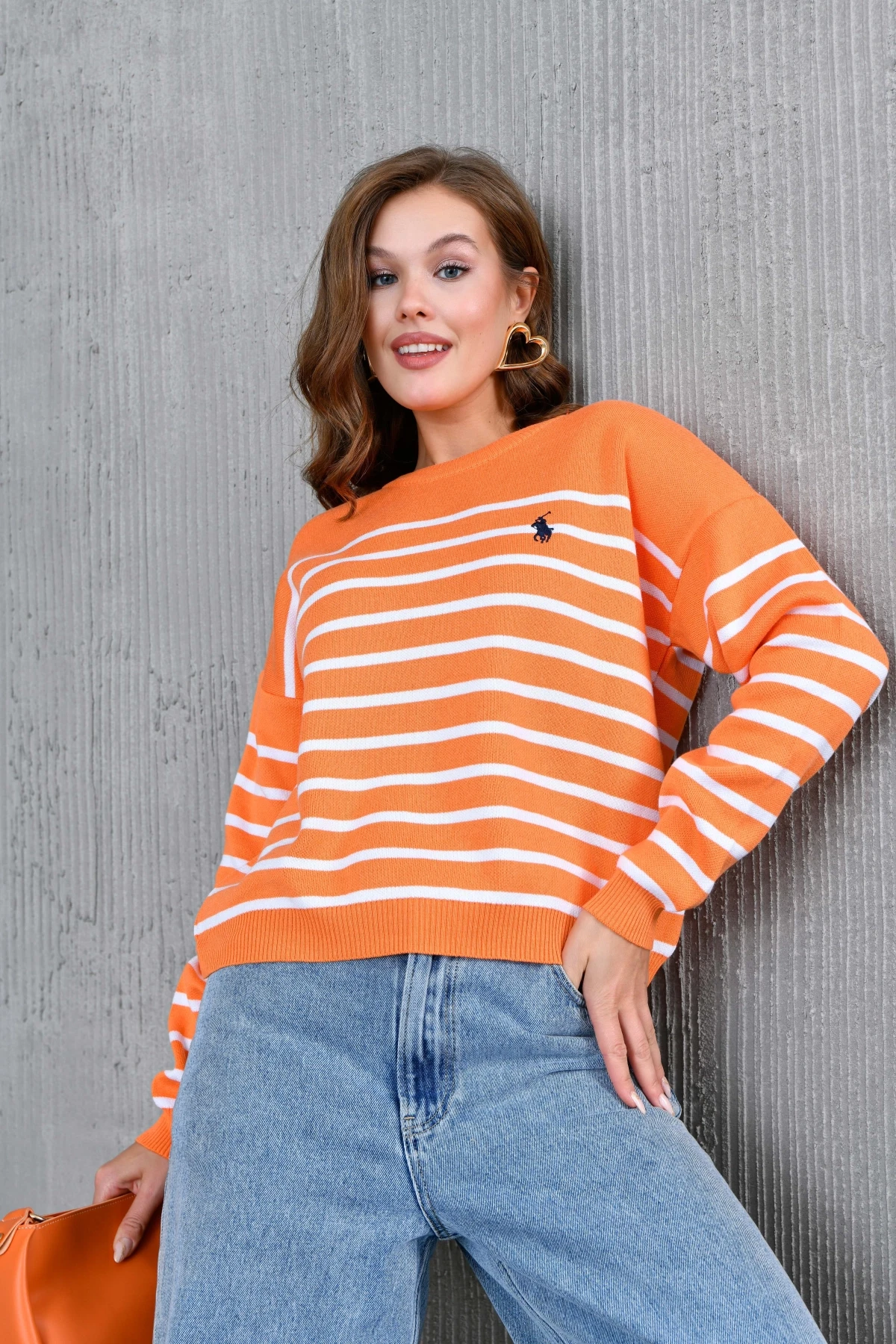 Kadın Bisiklet Yaka Nakış Detaylı Çizgili Triko Kazak 10272.Ctn