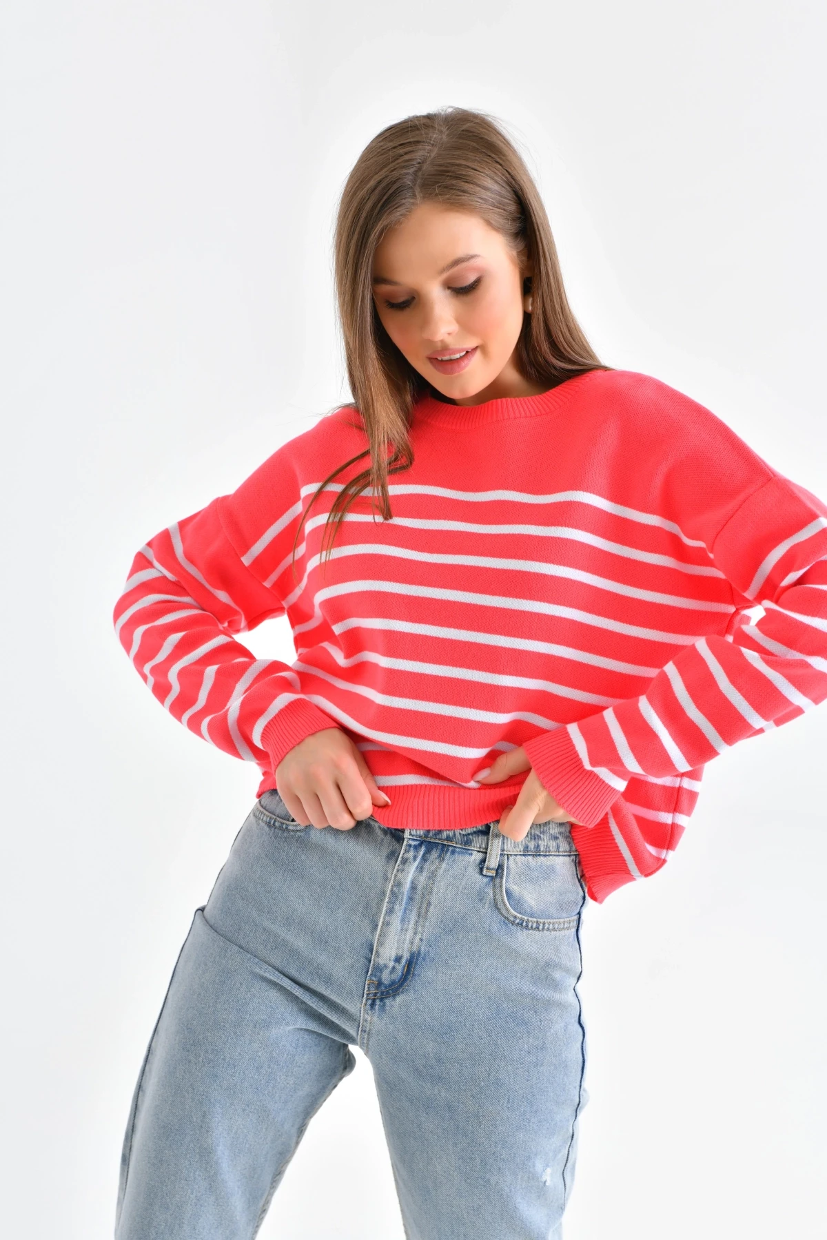 Kadın Bisiklet Yaka Nakış Detaylı Çizgili Triko Kazak 10272.Ctn