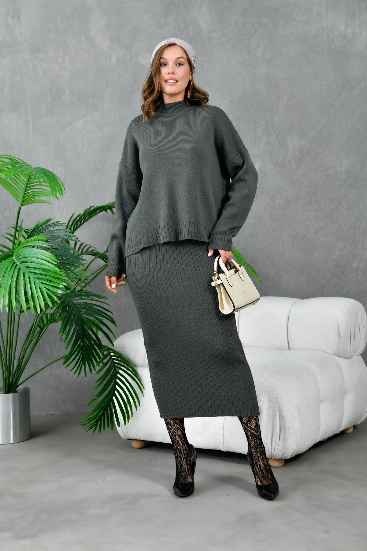 Kadın Dik Yaka Salaş Kazak Uzun Etekli İkili Triko Takım