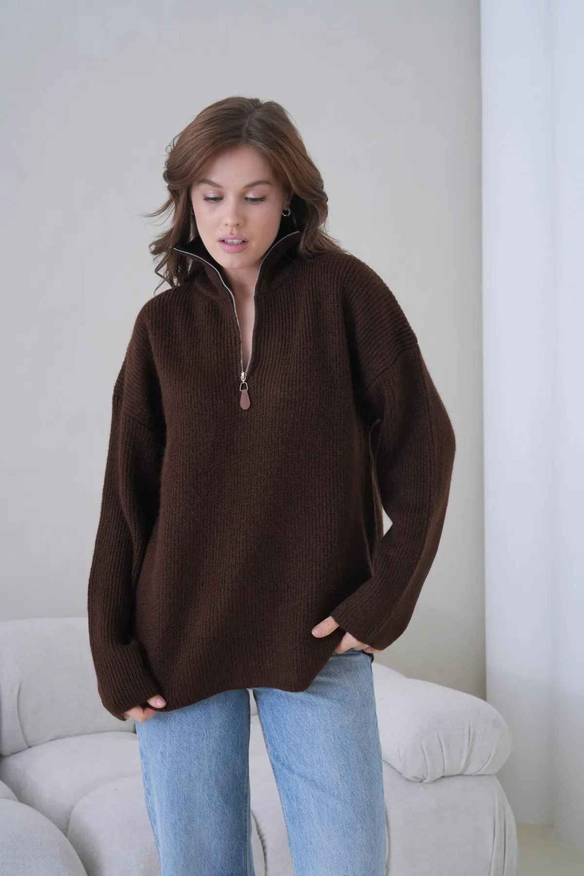 Kadın Dik Yaka Yarım Pat Fermuar Kapama Yumuşak Dokulu Oversize Triko Kazak 8702Sw