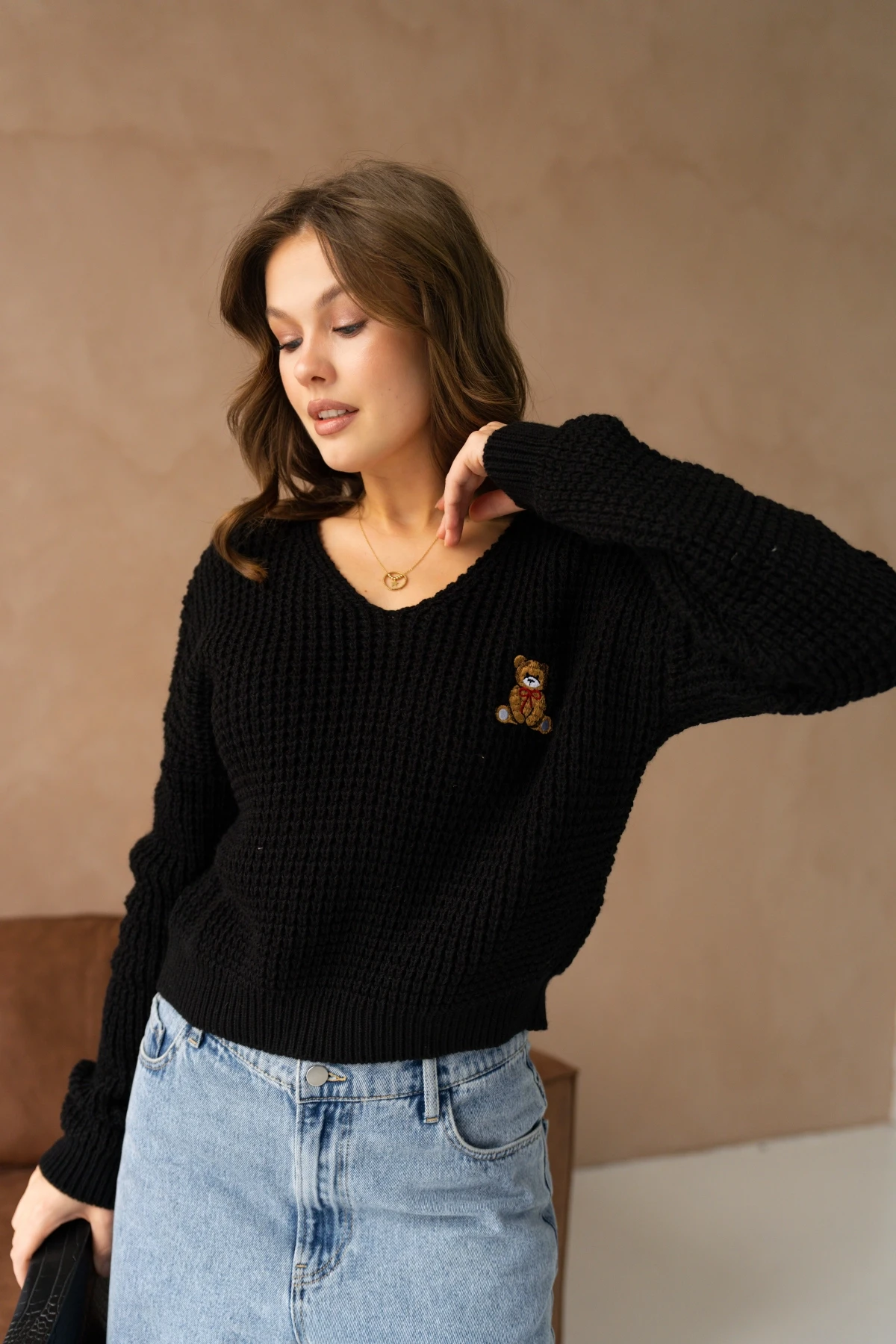 Kadın V Yaka Nakış Detay Ajurlu Triko Kazak 225008