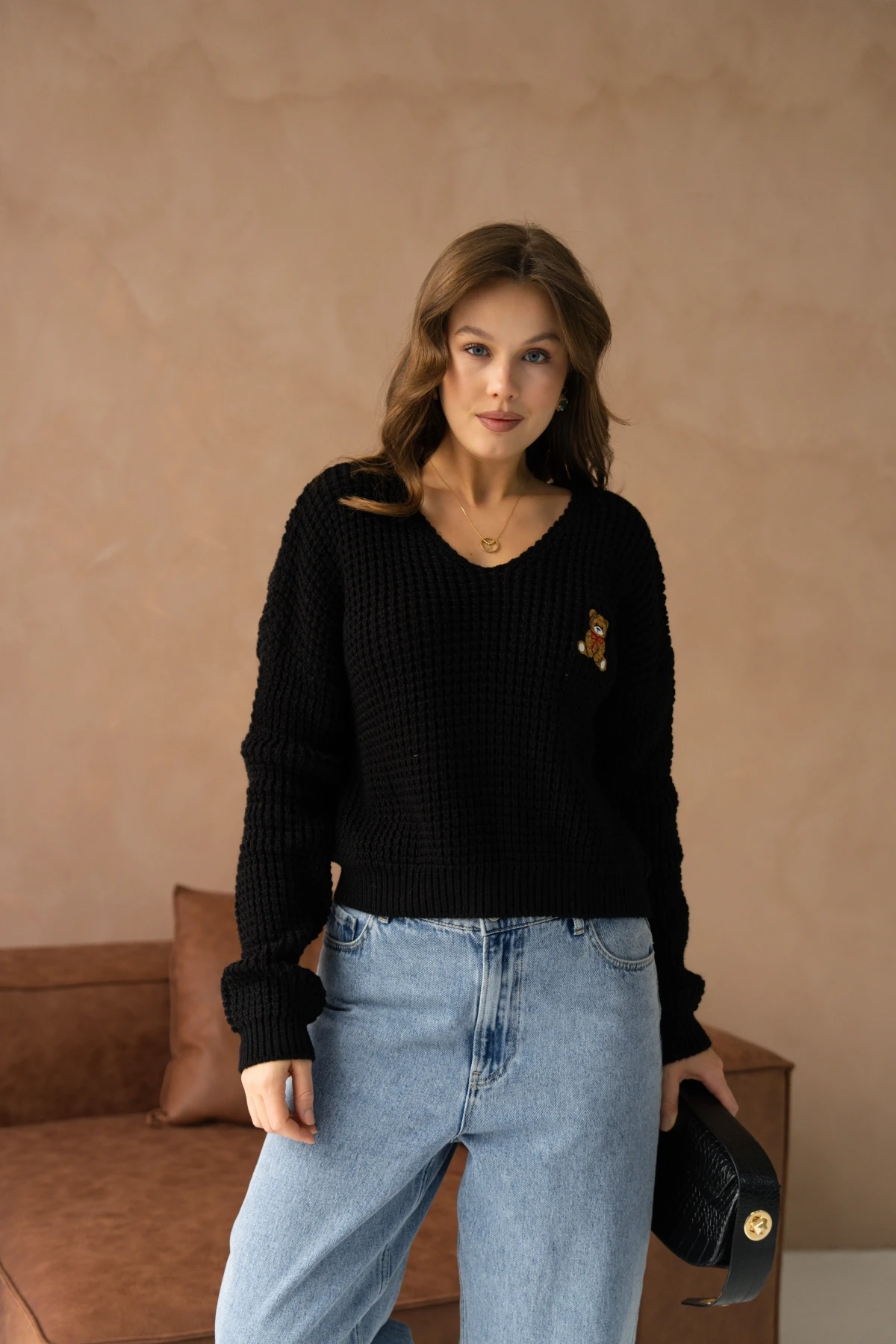 Kadın V Yaka Nakış Detay Ajurlu Triko Kazak 225008