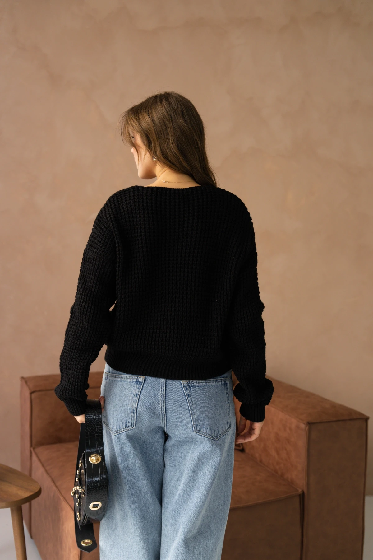 Kadın V Yaka Nakış Detay Ajurlu Triko Kazak 225008