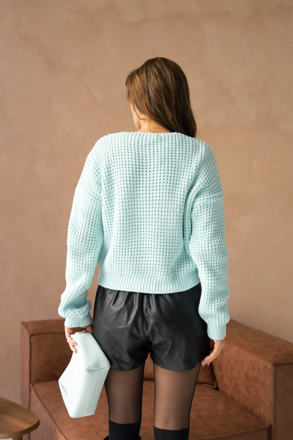 Kadın V Yaka Nakış Detay Ajurlu Triko Kazak 225008