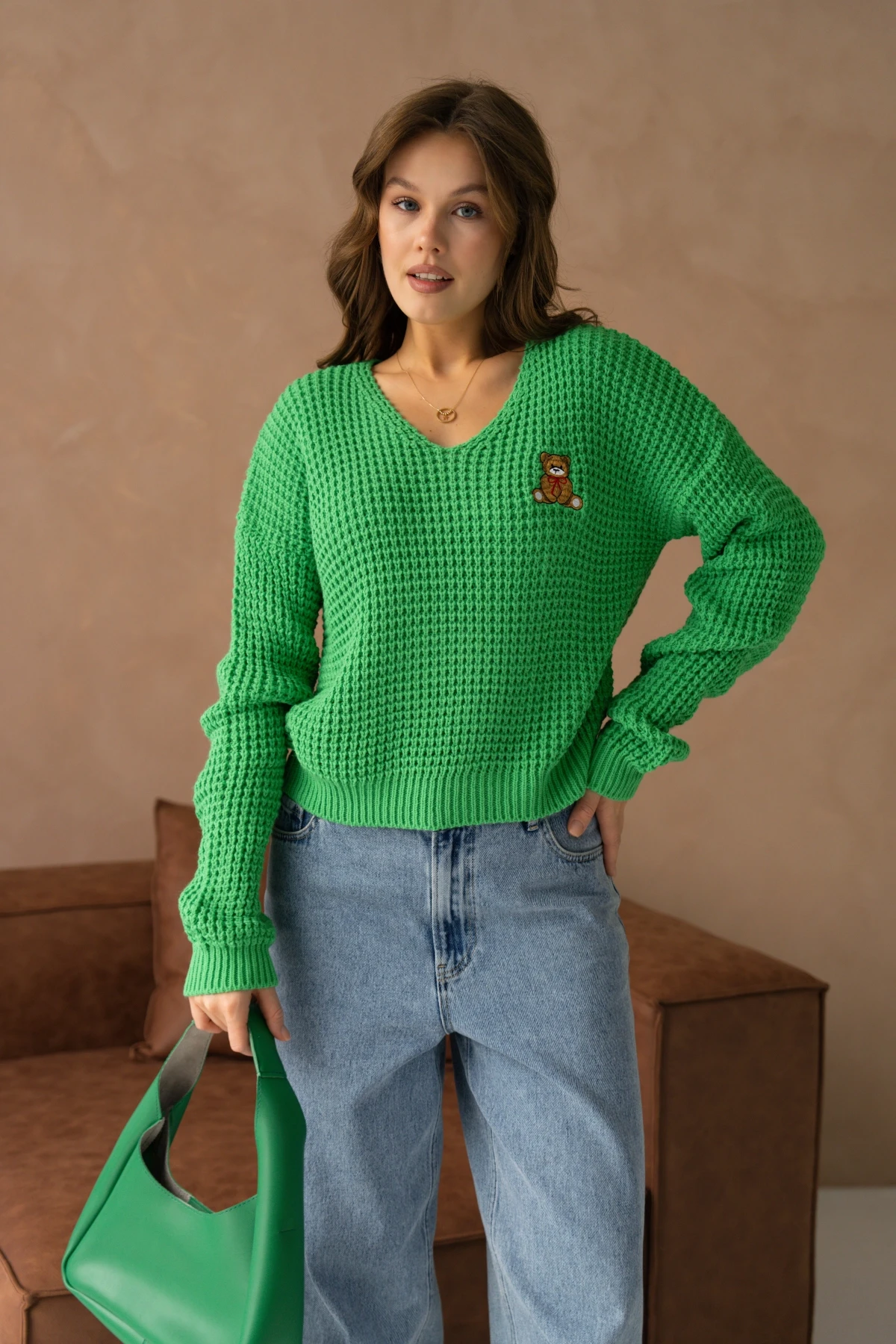 Kadın V Yaka Nakış Detay Ajurlu Triko Kazak 225008