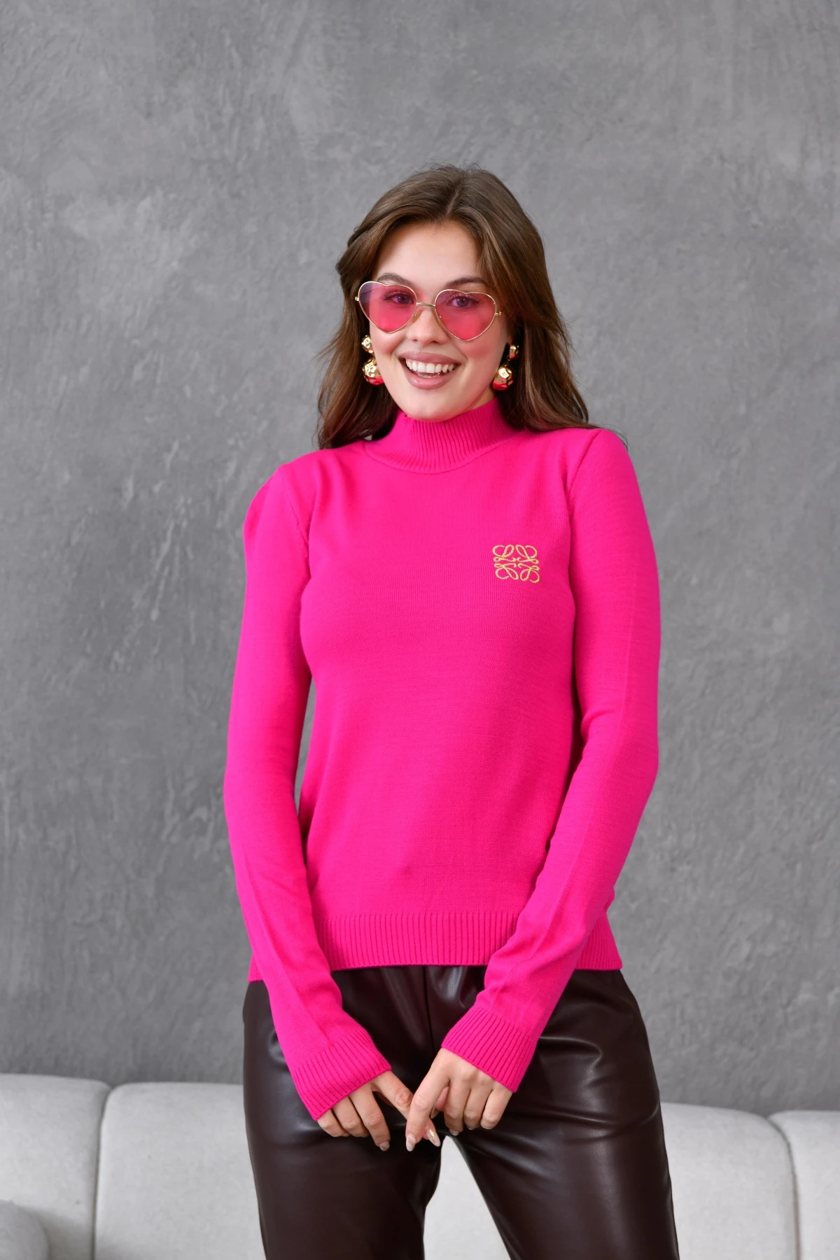 Kadın Yarım Balıkçı Nakış Detaylı Baasic Triko Kazak 15872