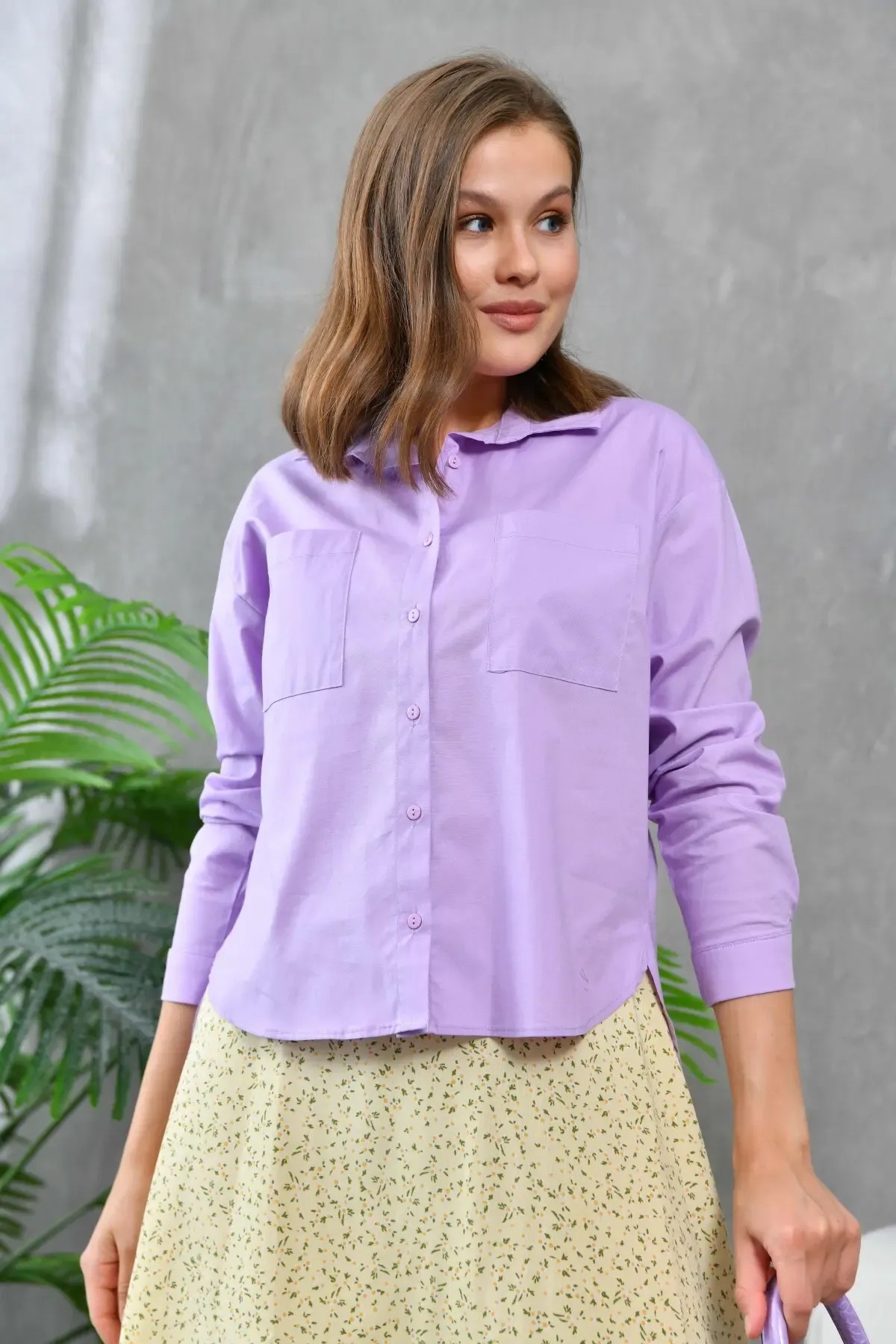 Kadın Arkası Uzun Yırtmaçlı Salaş Dokuma Gömlek