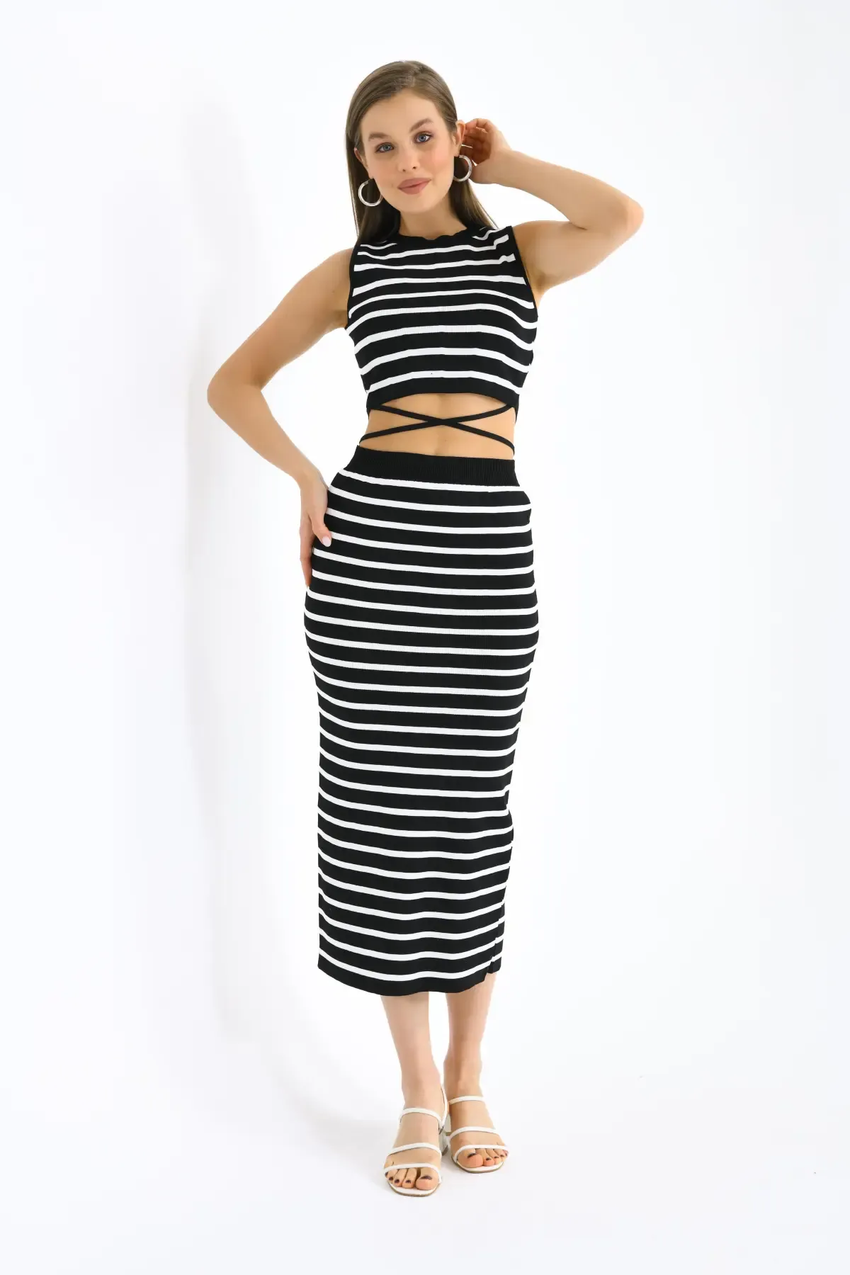 Kadın Bisiklet Yaka Çizgili Bağcık Detay Crop Bluz Uzun Etek İkili Triko Takım 10239 Plt