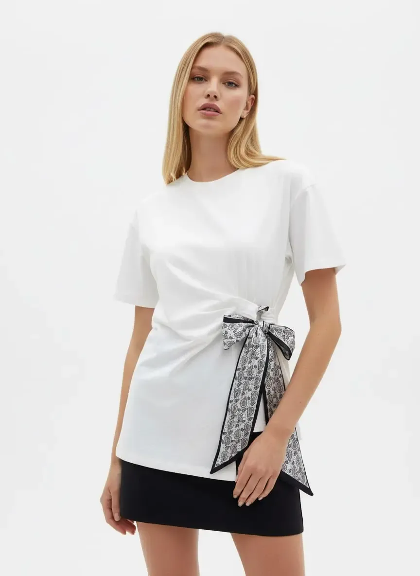 26013 %100 Pamuk Bisiklet Yaka Fular Detay Penye Bluz