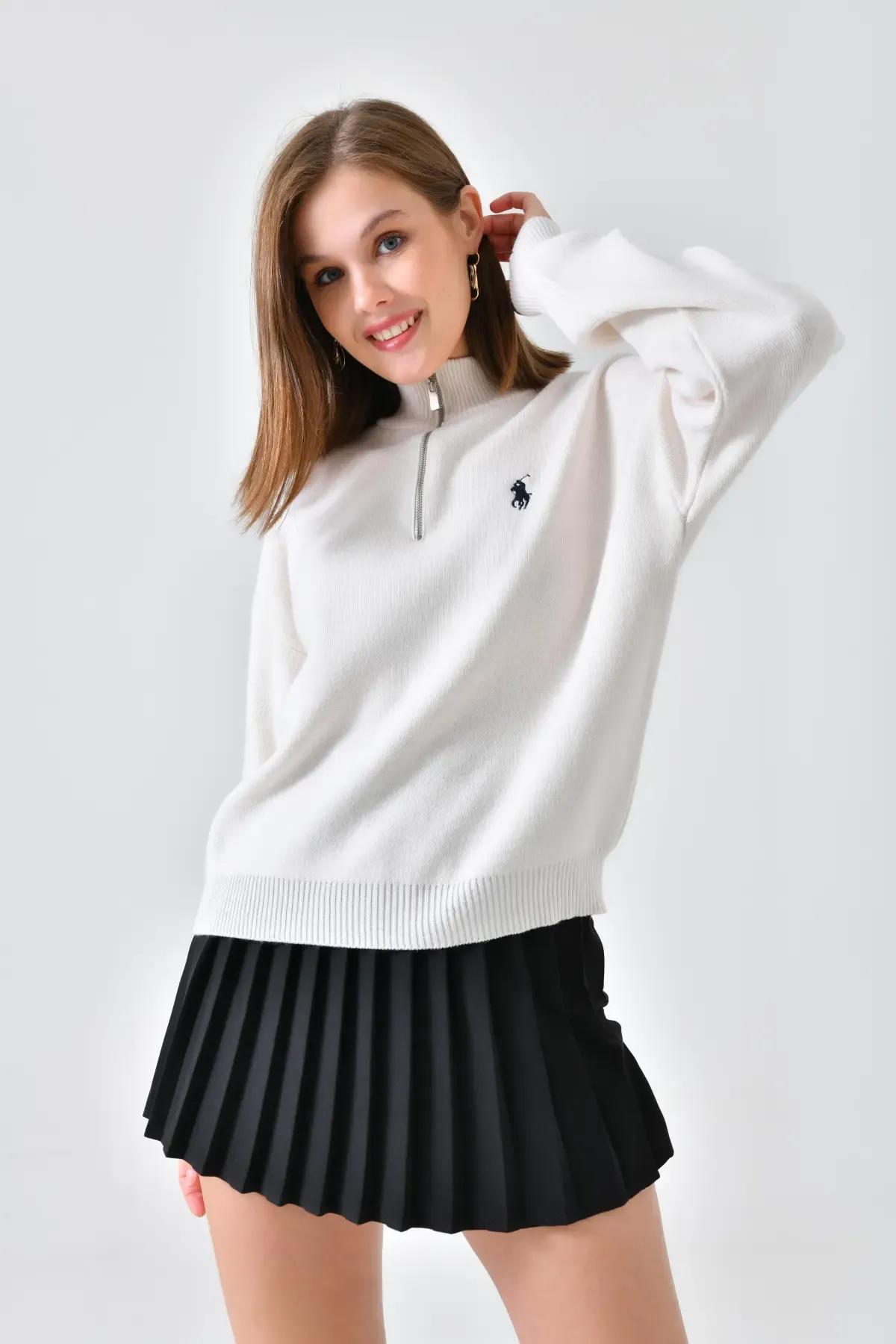 Kadın Dik Yaka Yarım Pat Fermuar Yumuşak Dokulu Triko Kazak 10536