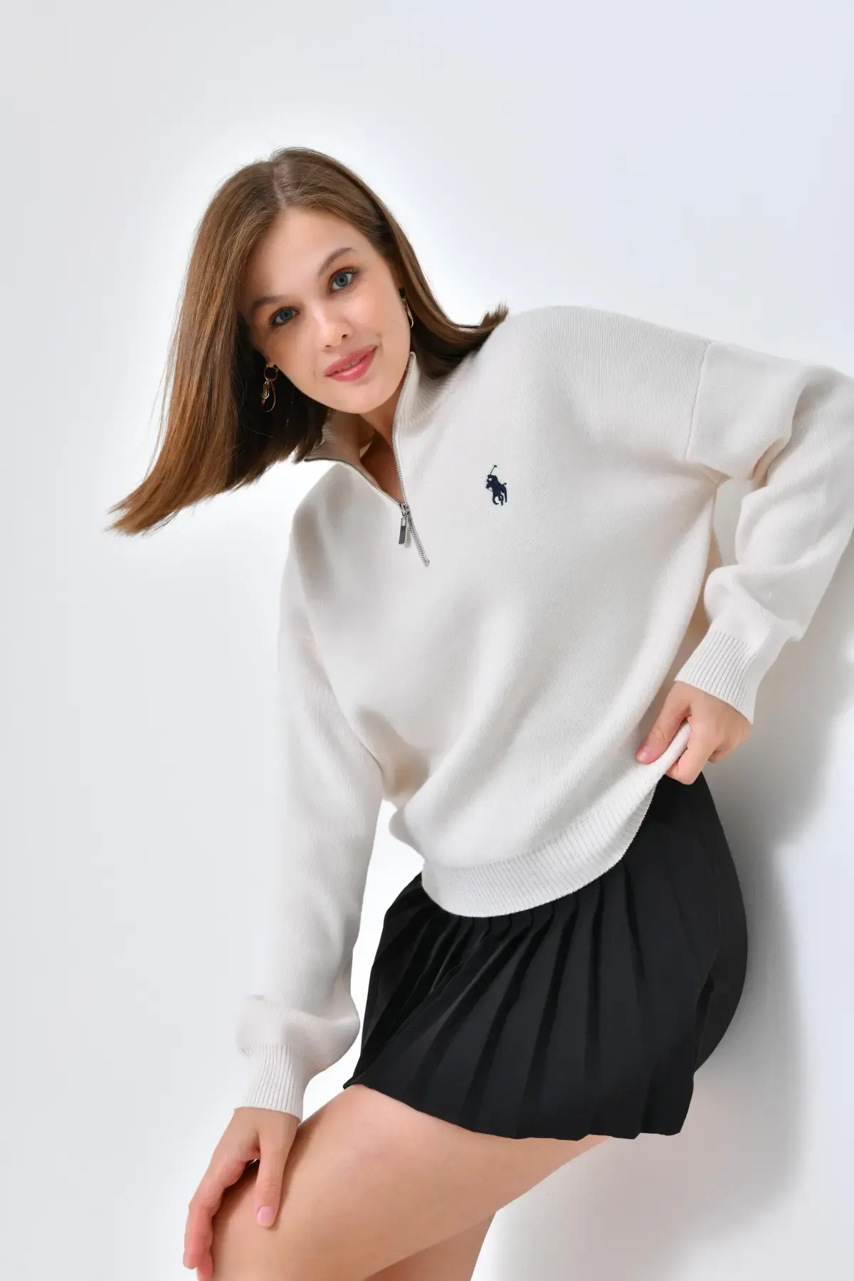 Kadın Dik Yaka Yarım Pat Fermuar Yumuşak Dokulu Triko Kazak 10536