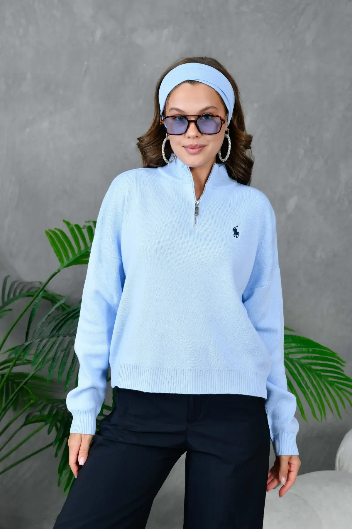 Kadın Dik Yaka Yarım Pat Fermuar Yumuşak Dokulu Triko Kazak 10536