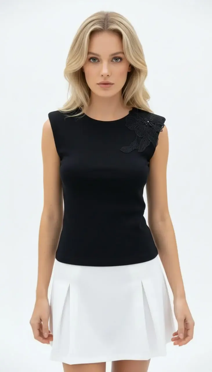 Kadın Geniş Yaka Aksesuar Detay Omuzları Vatkalı Penye Bluz 26003