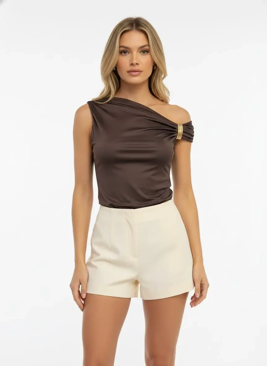 Kadın Kayık Yaka Omuzları Büzgülü Detay Tokalı Slim Fit Modal Bluz 26002