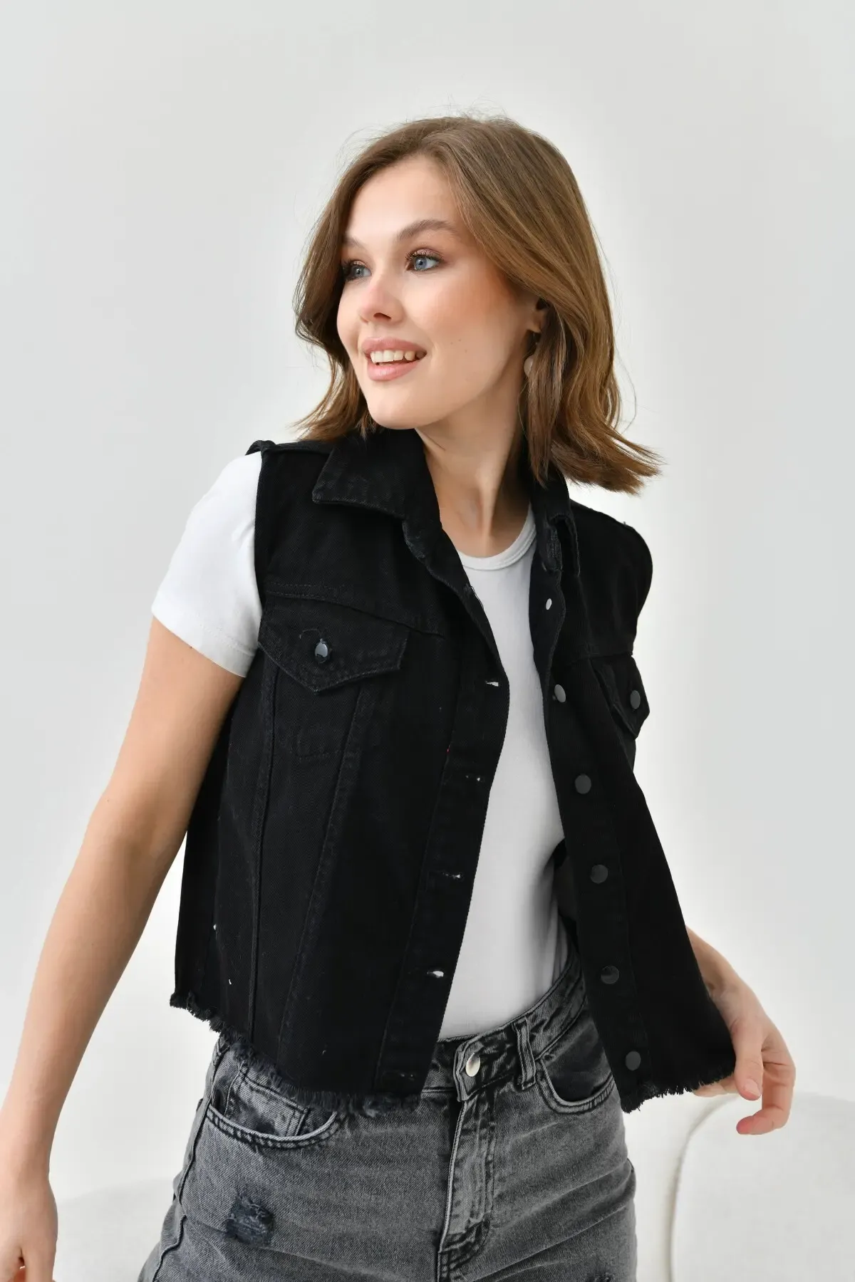 Kadın Siyah Düğme Detay Jean Yelek