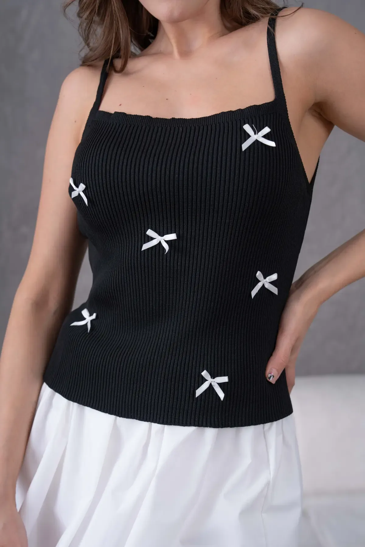 Kadın straplez Yaka Askılı Fiyonk Detay Selanik Detay Triko Bluz 12073