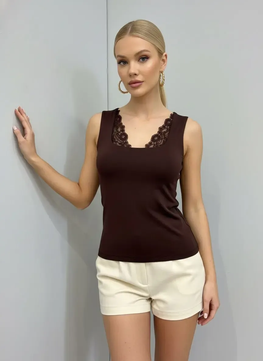 26004 Kadın Dantel Detaylı Kare Yaka Modal Örme Bluz