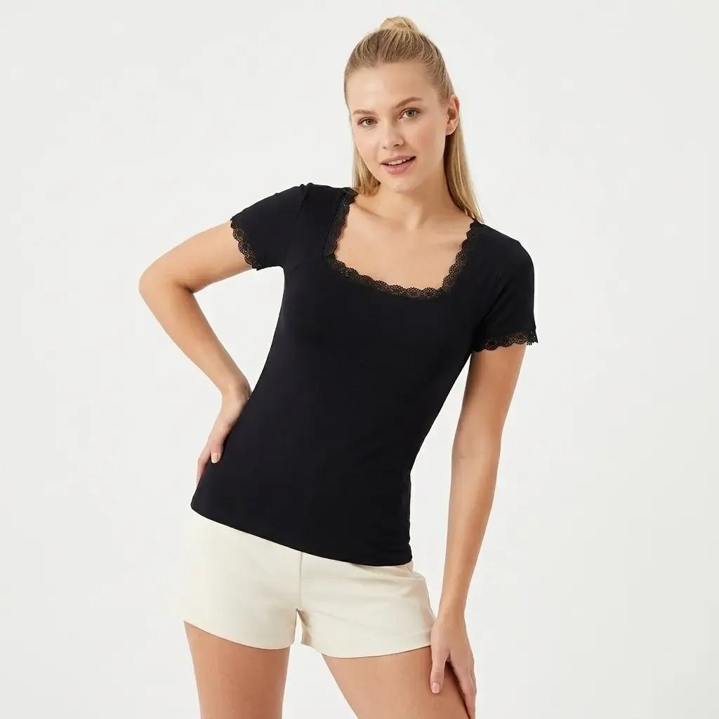 26016 Kadın Dantel Detaylı Kare Yaka Modal Örme Bluz