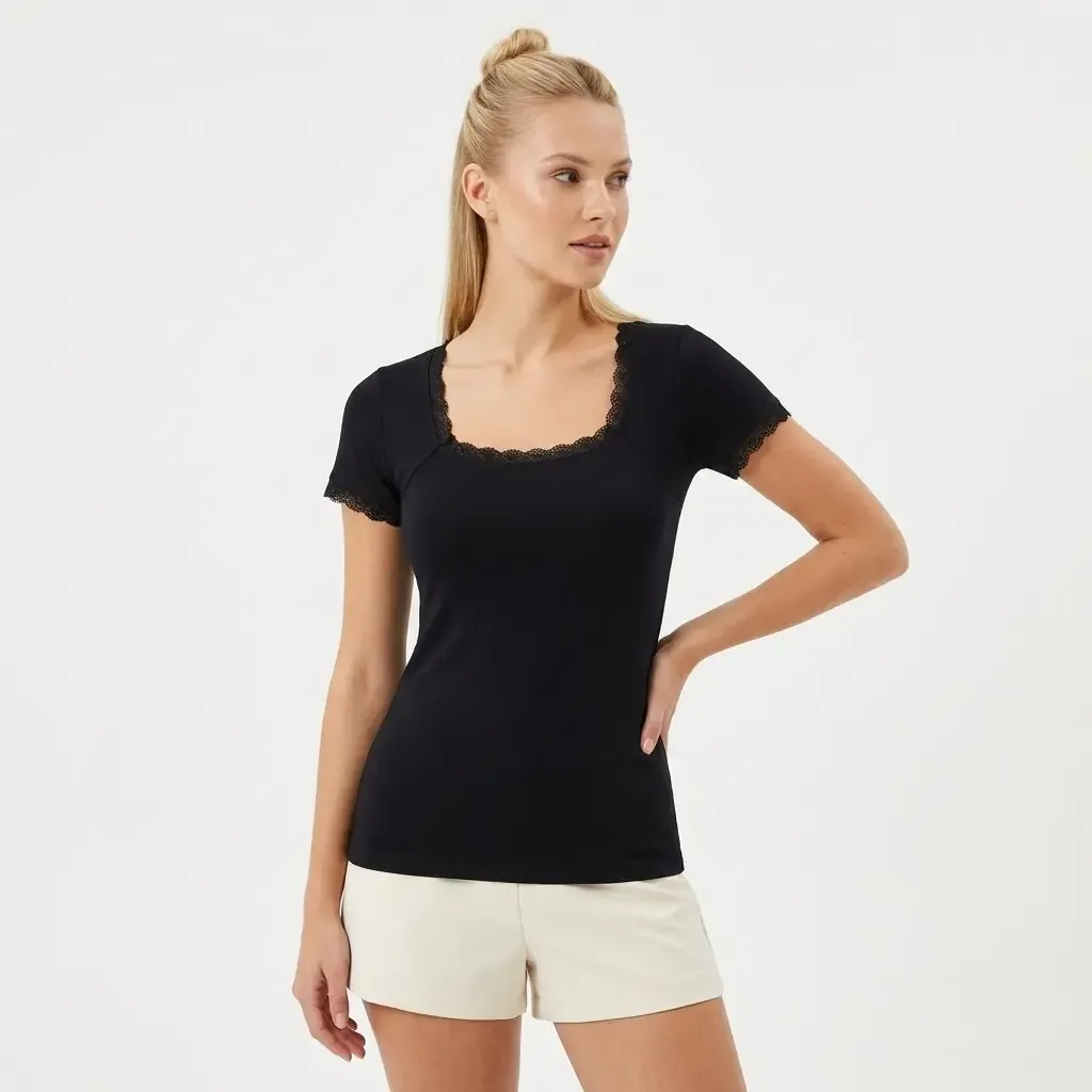 26016 Kadın Dantel Detaylı Kare Yaka Modal Örme Bluz