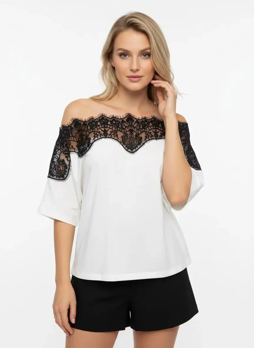 26028 Kadın %100 Pamuk Dantel Detaylı Kayık Yaka Örme Bluz