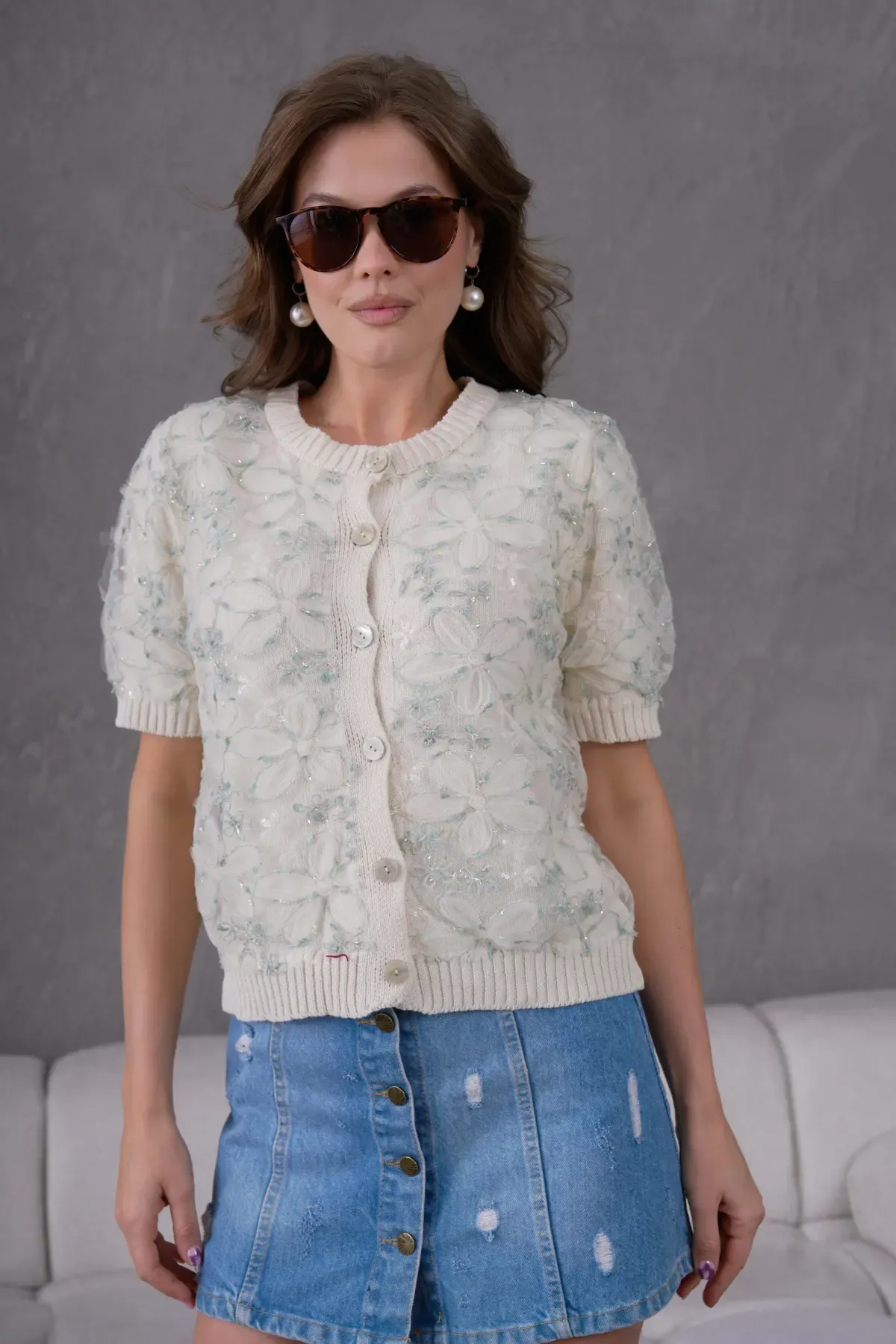 8514 Kadın %100 Pamuk Bisiklet Yaka Düğmeli Dantel Detaylı Triko Hırka