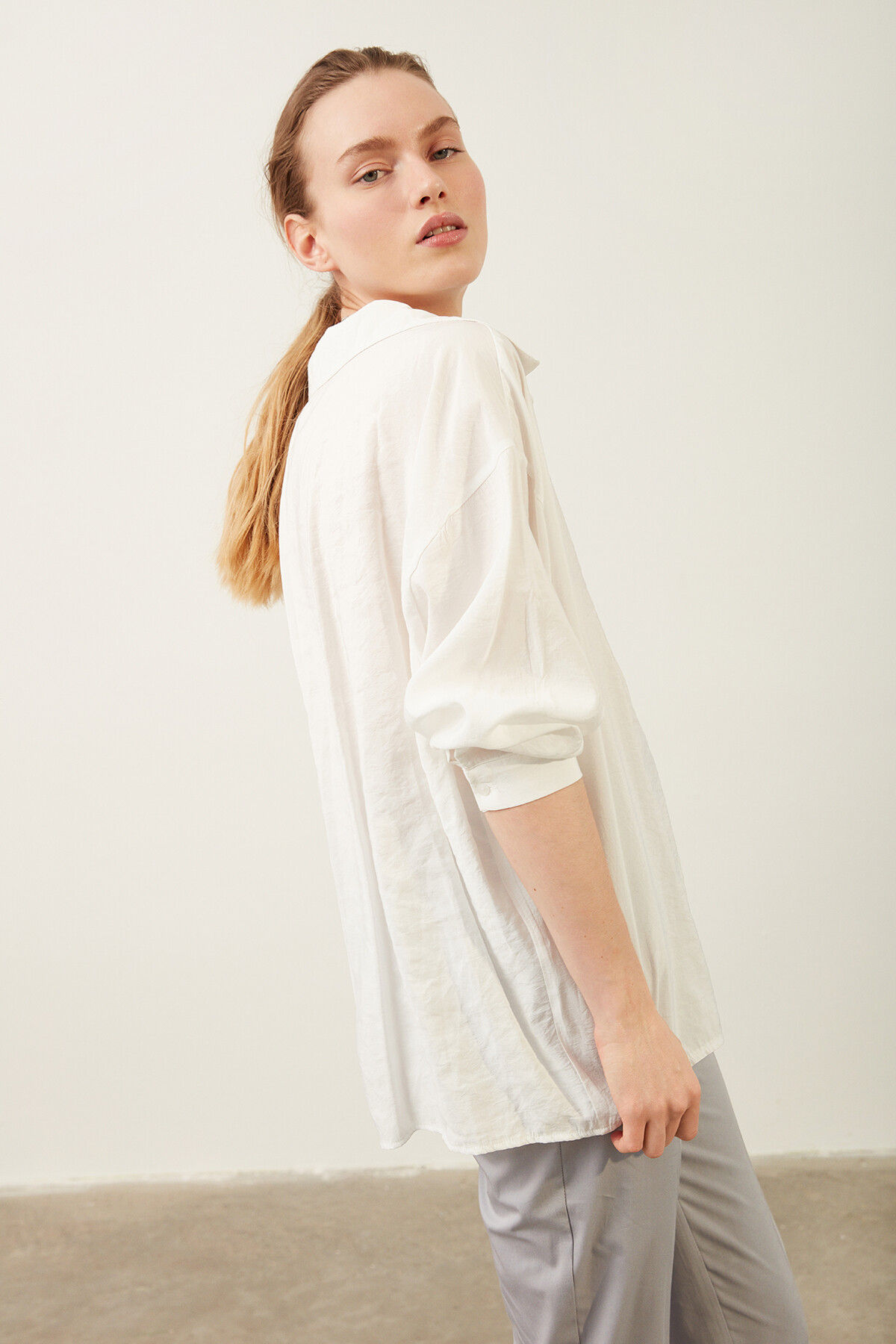 Oversize Uzun Kollu Gömlek