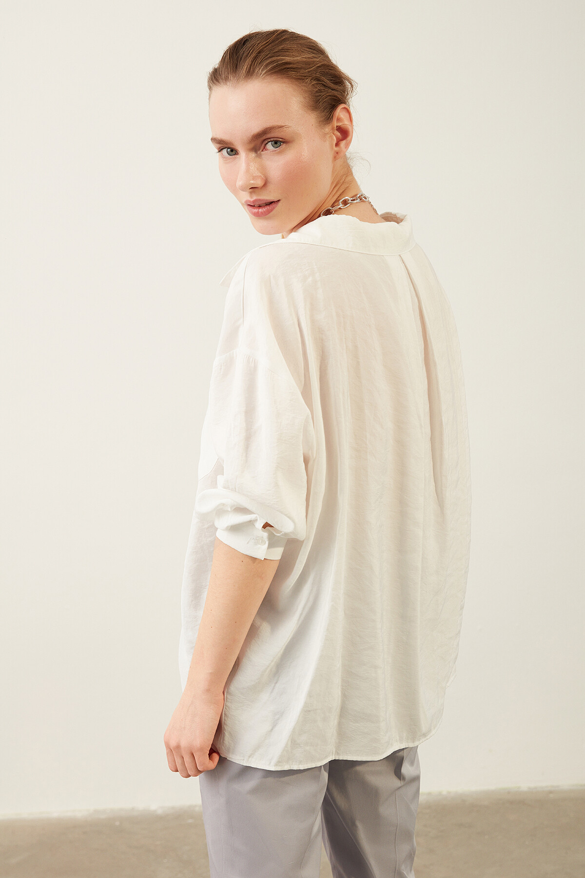 Oversize Uzun Kollu Gömlek