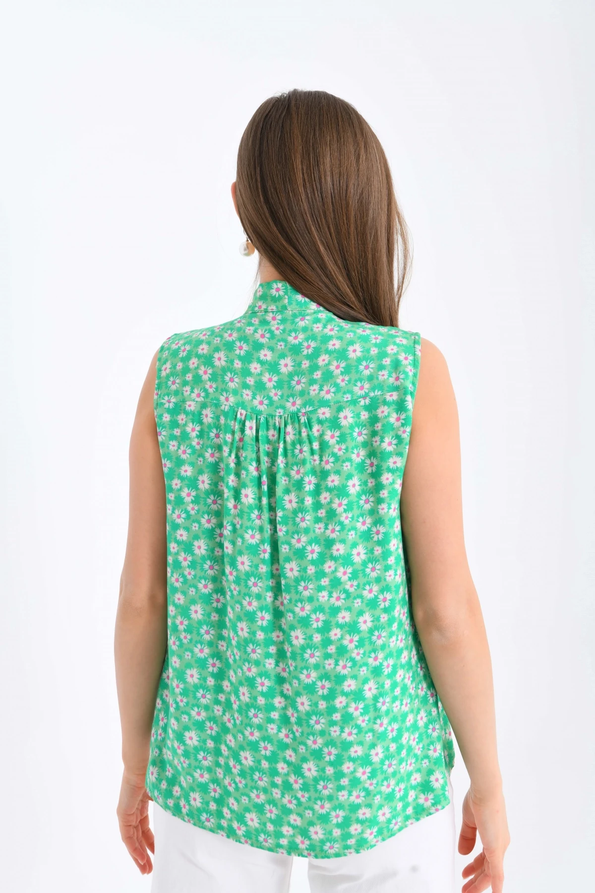 Papatya Desenli Yeşil Renk Bluz