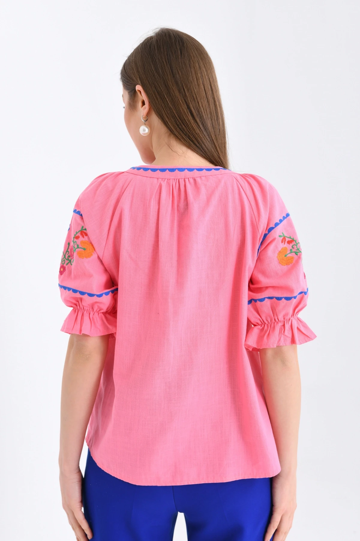 Kadın Çiçek Nakış Detaylı Pembe Renk Bluz