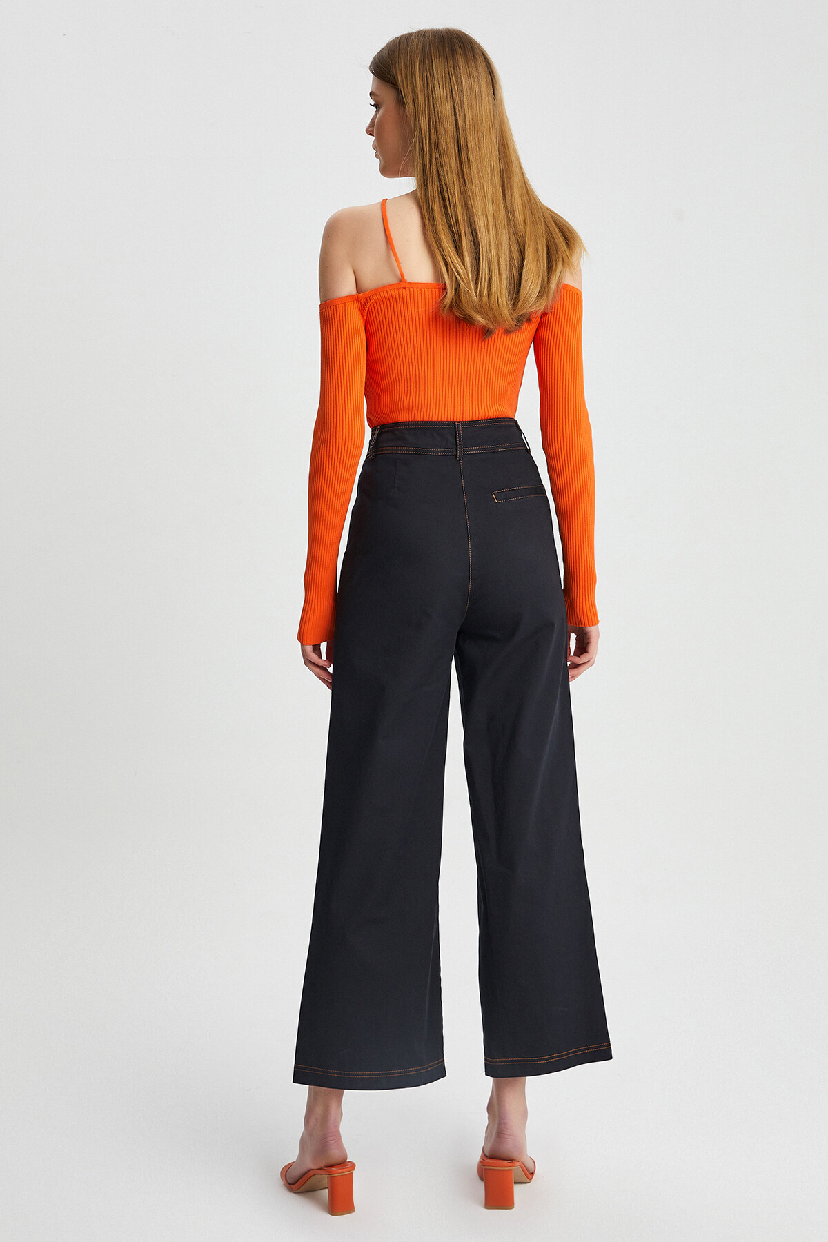 Kadın Garni Dikişli Cep Detay İspanyol Paça Gabardin Pantolon