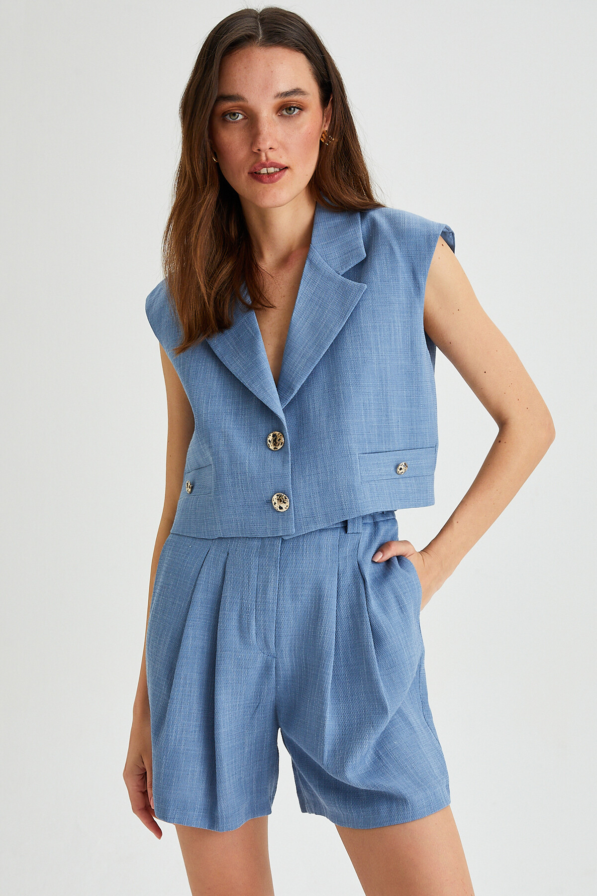 Kadın Kemerli Cep Detaylı Pileli Bermuda