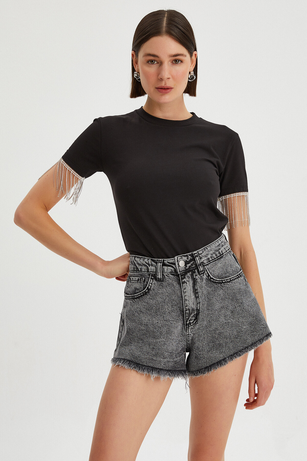 Kadın Kolları Zincir Detaylı Basic T-Shirt