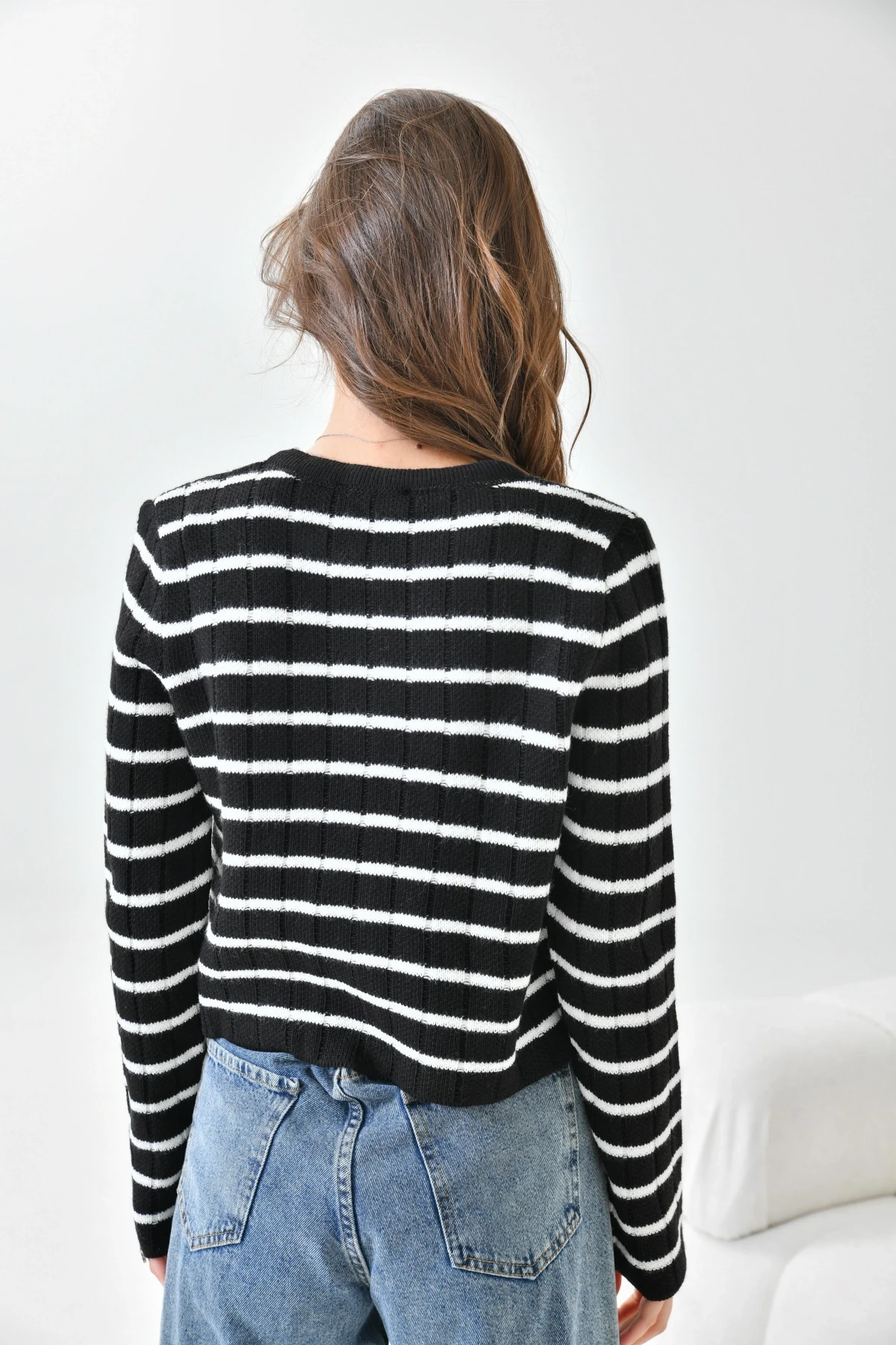 Siyah Beyaz Çizgili Triko Hırka