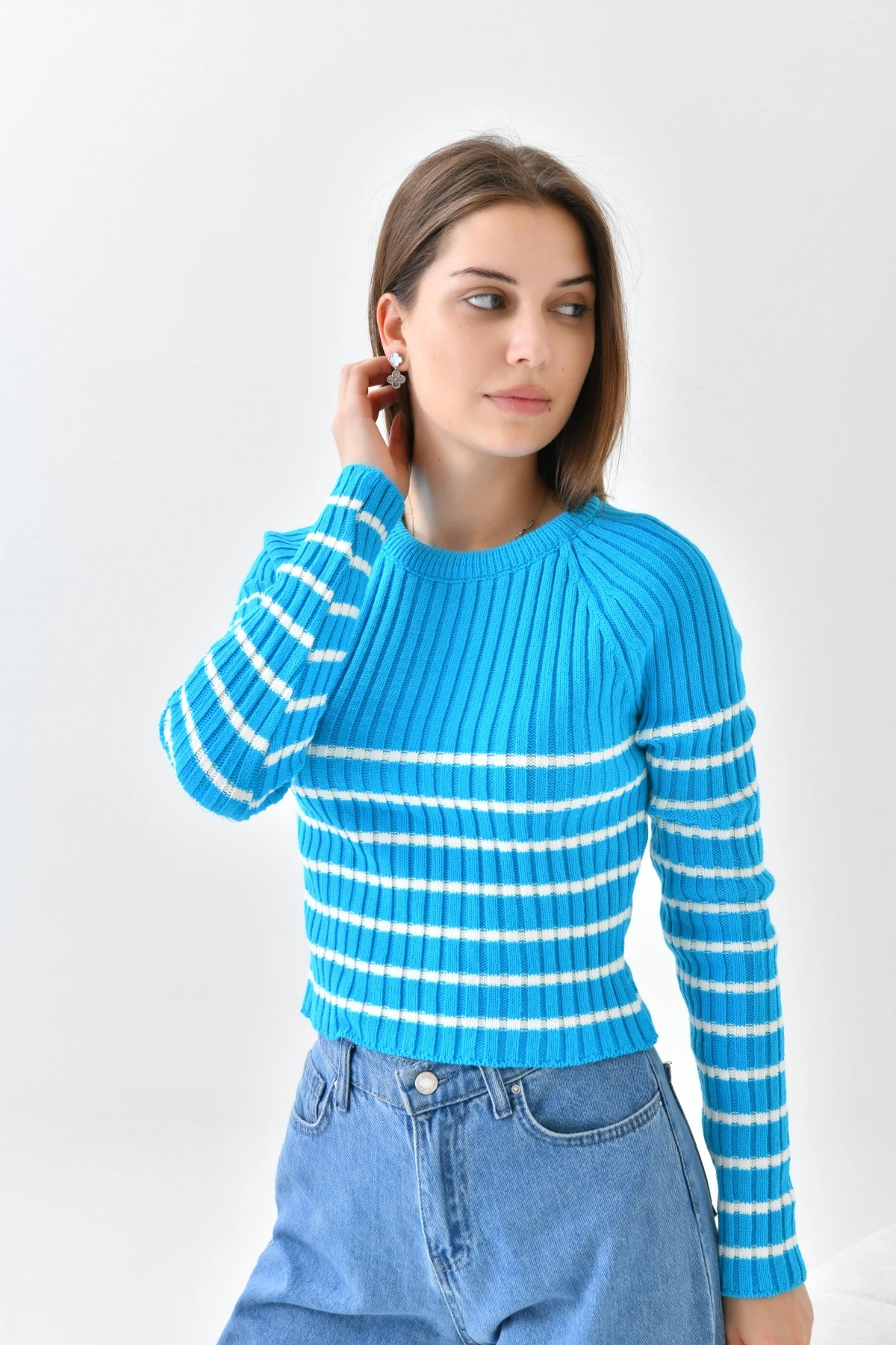 Bisiklet Yaka Çizgili Uzun Kollu Triko Kazak