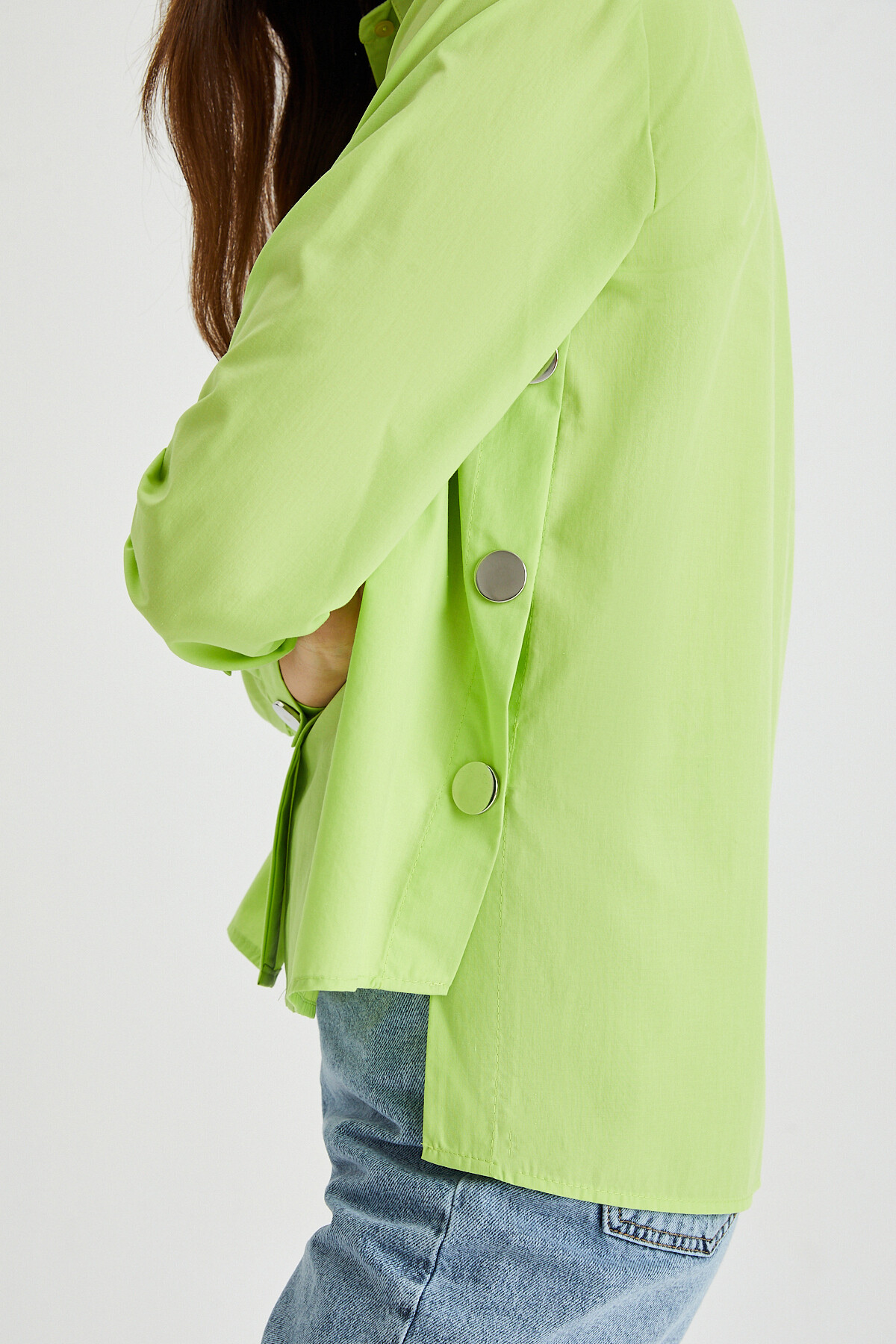 Kadın Yan Yırtmaç Detaylı Uzun Kol Over Size Gömlek